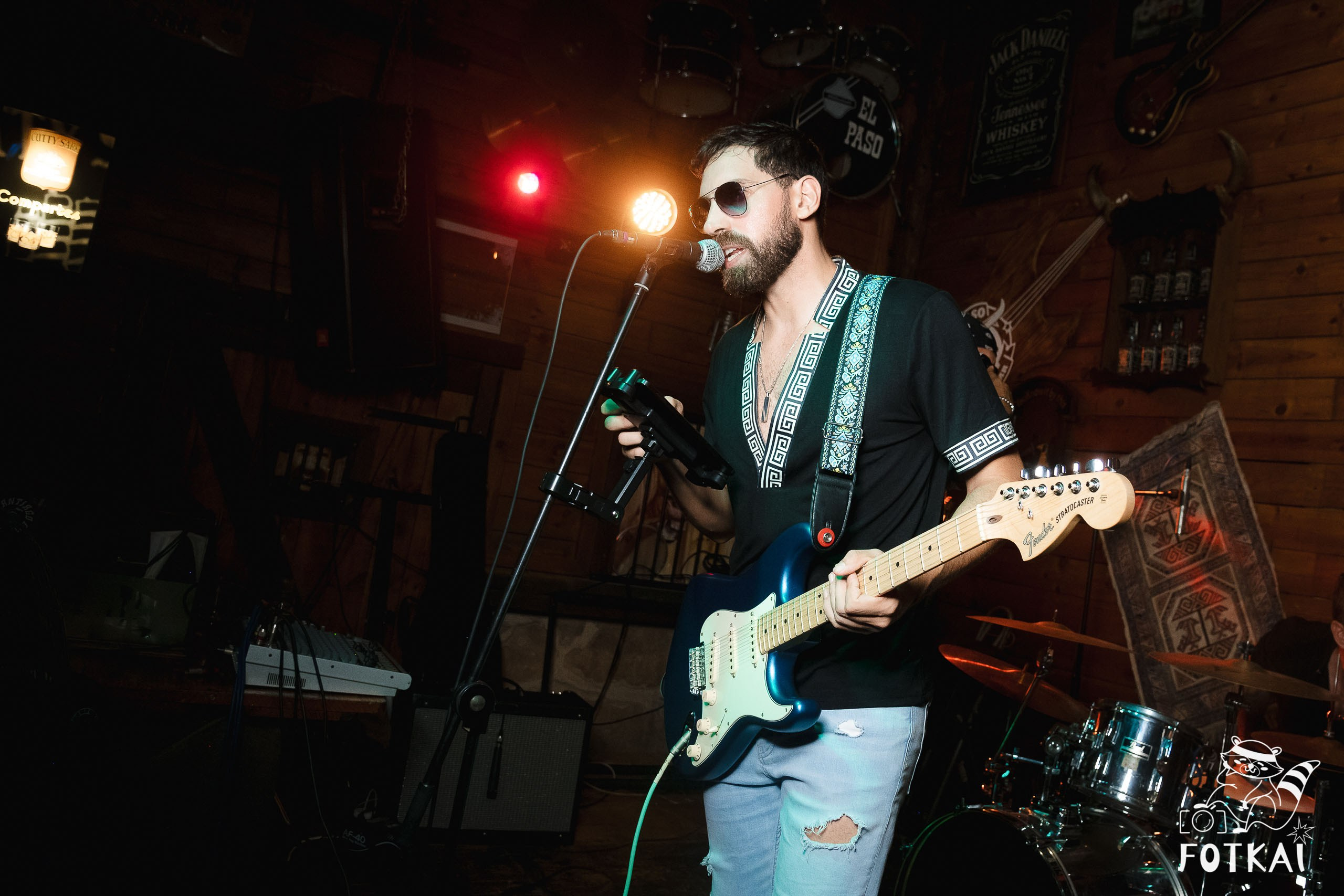 Stones of the Coast en El Paso Rock Bar Torrevieja: Reportaje fotográfico 20.09.25 | FOTKAI