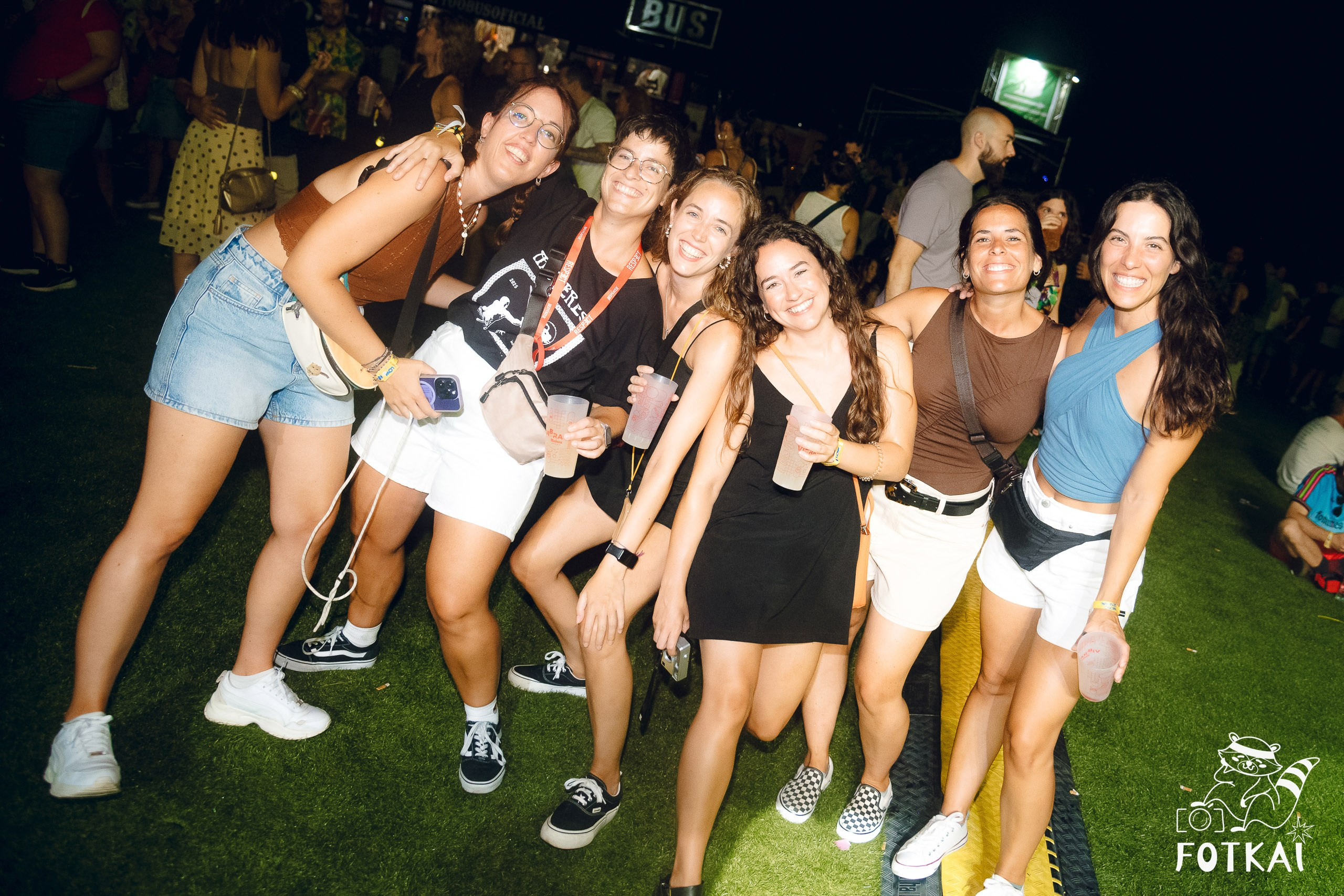 Low Festival 2026 — Fotorreportaje del primer día del festival indie en Torrevieja | FOTKAI