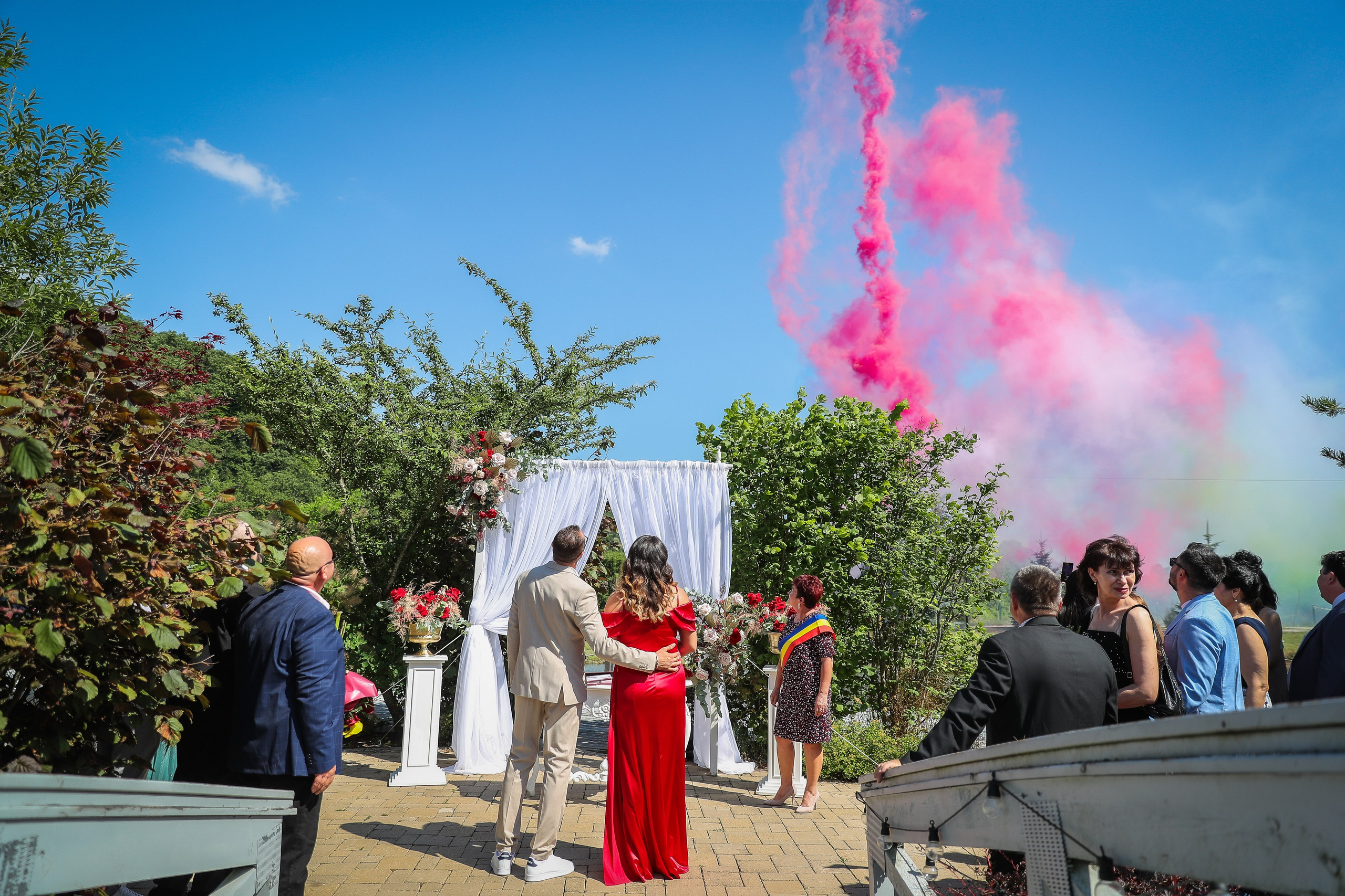 Nunta Anastasiei și a lui Ionuț de la SunGarden Cluj-Napoca a fost o “nunta de vis”. Rares Bucur is a professional wedding photographer based in Cluj-Napoca, Romania, specializing in wedding photography