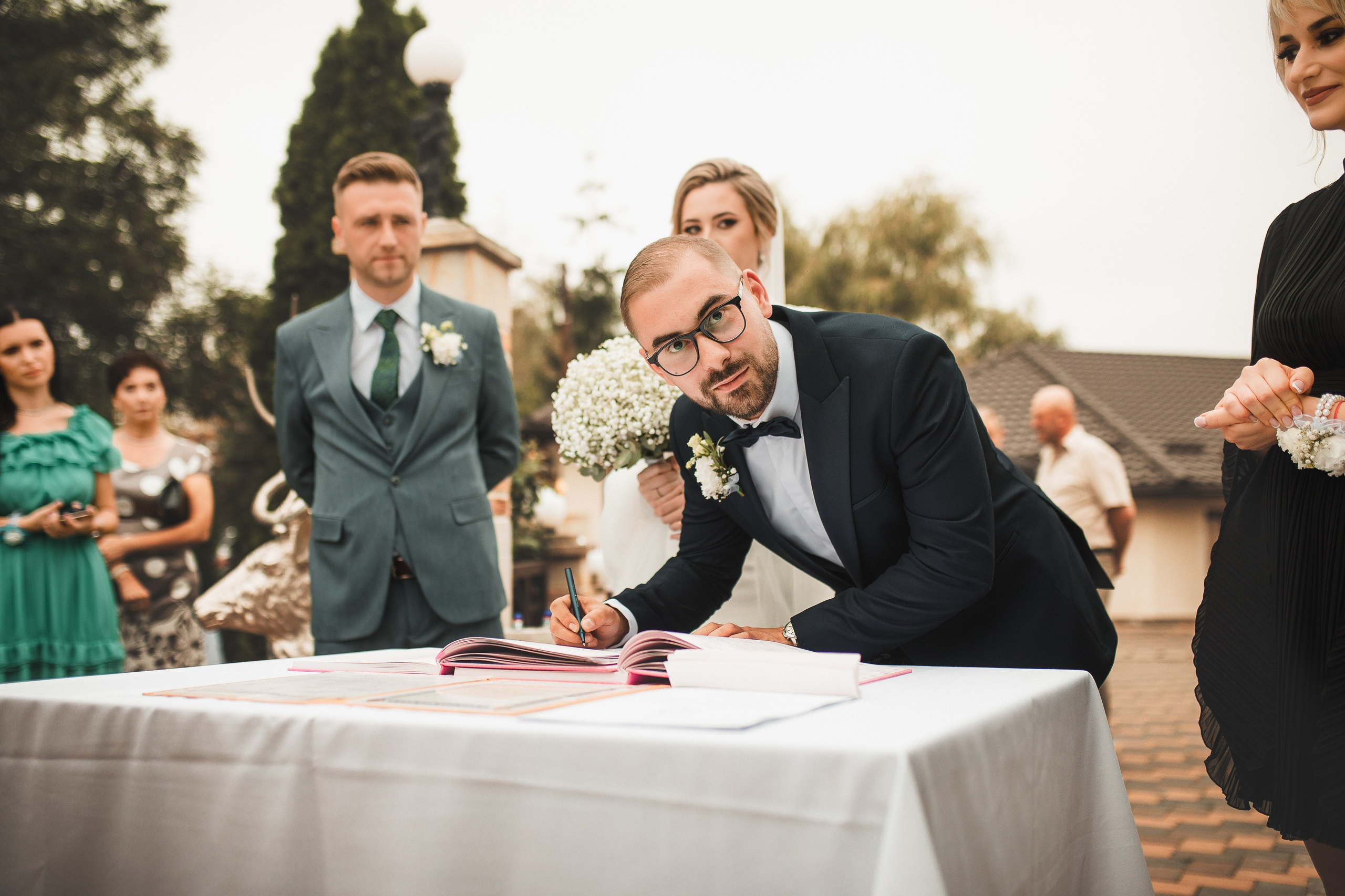 Alexandra & Florin. Vlad Aconstantinesei Photographer