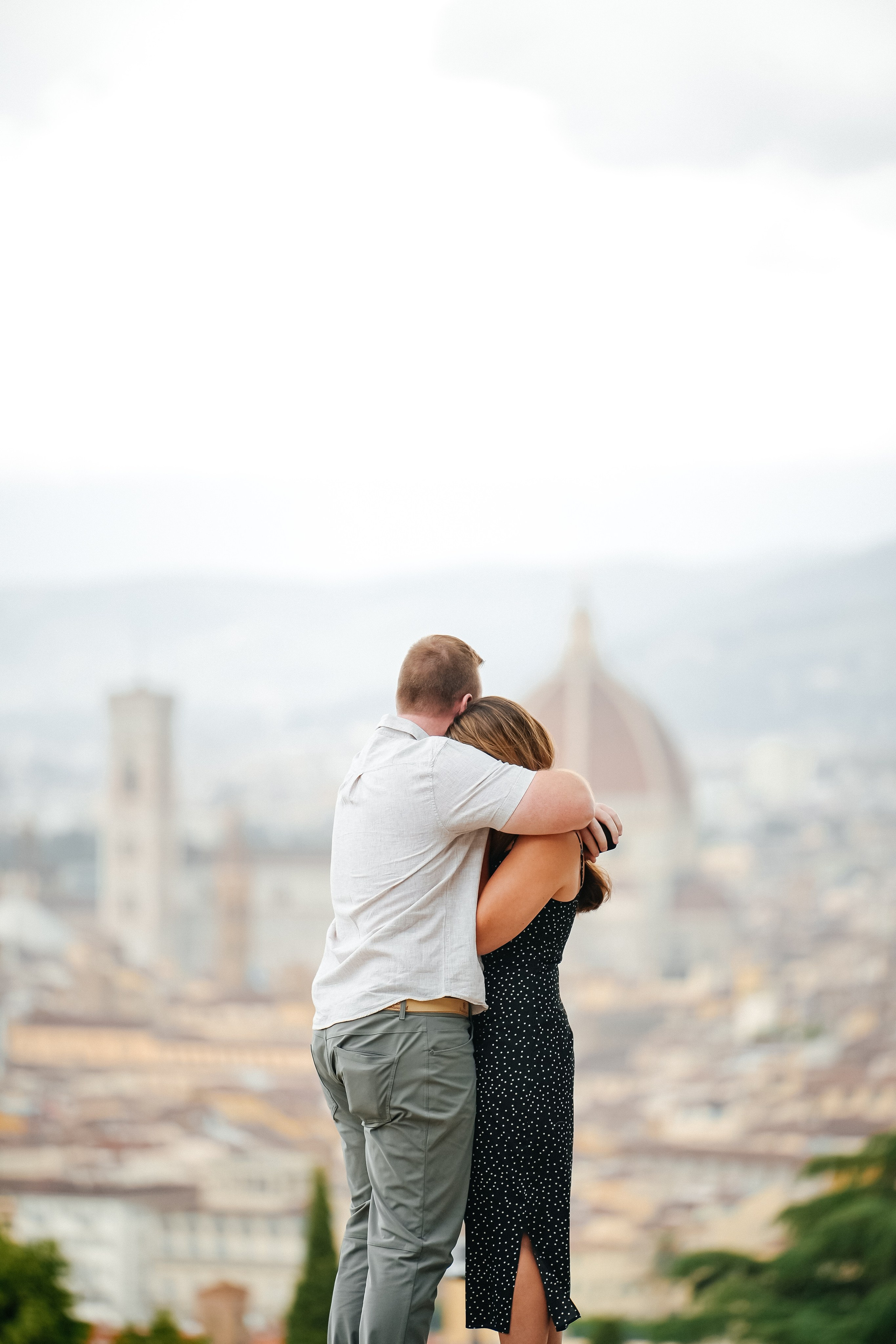 Secret Proposal with Amazing View. Wedding Photographer in Italy