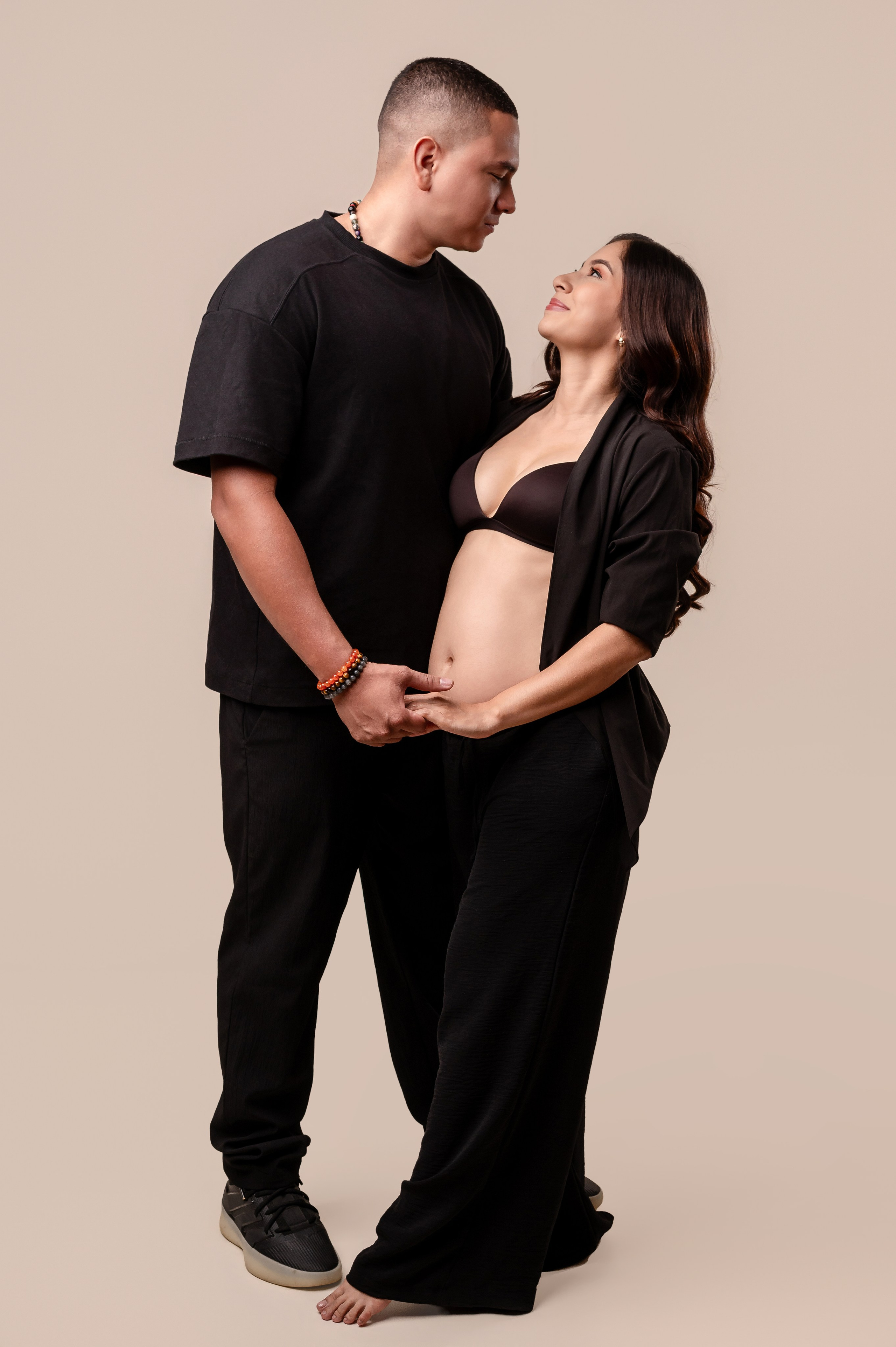 Sesiones Embarazadas. Www.dresalgadophoto.com