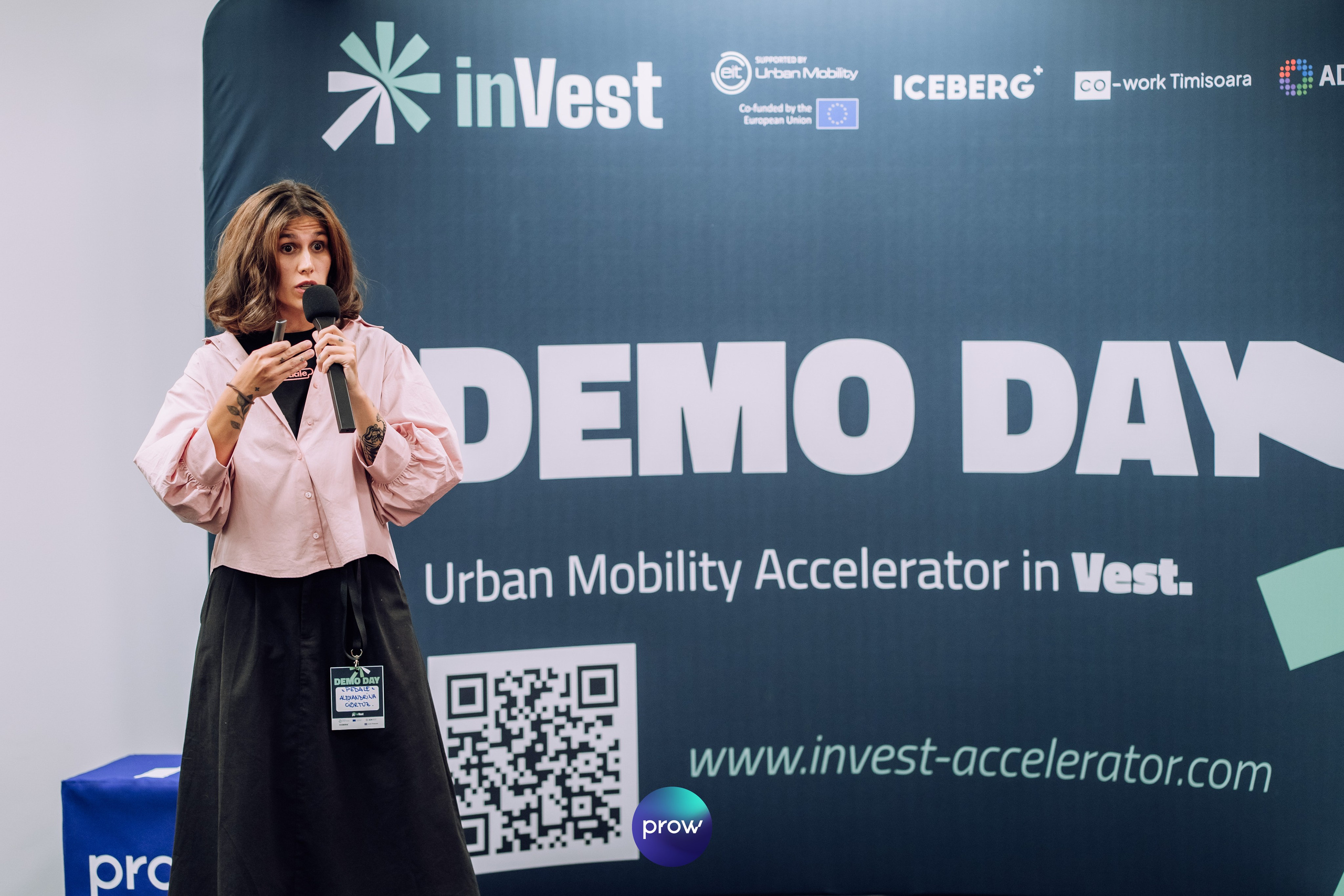 InVest DemoDay @ Cowork. Cozac Cristian Photographer