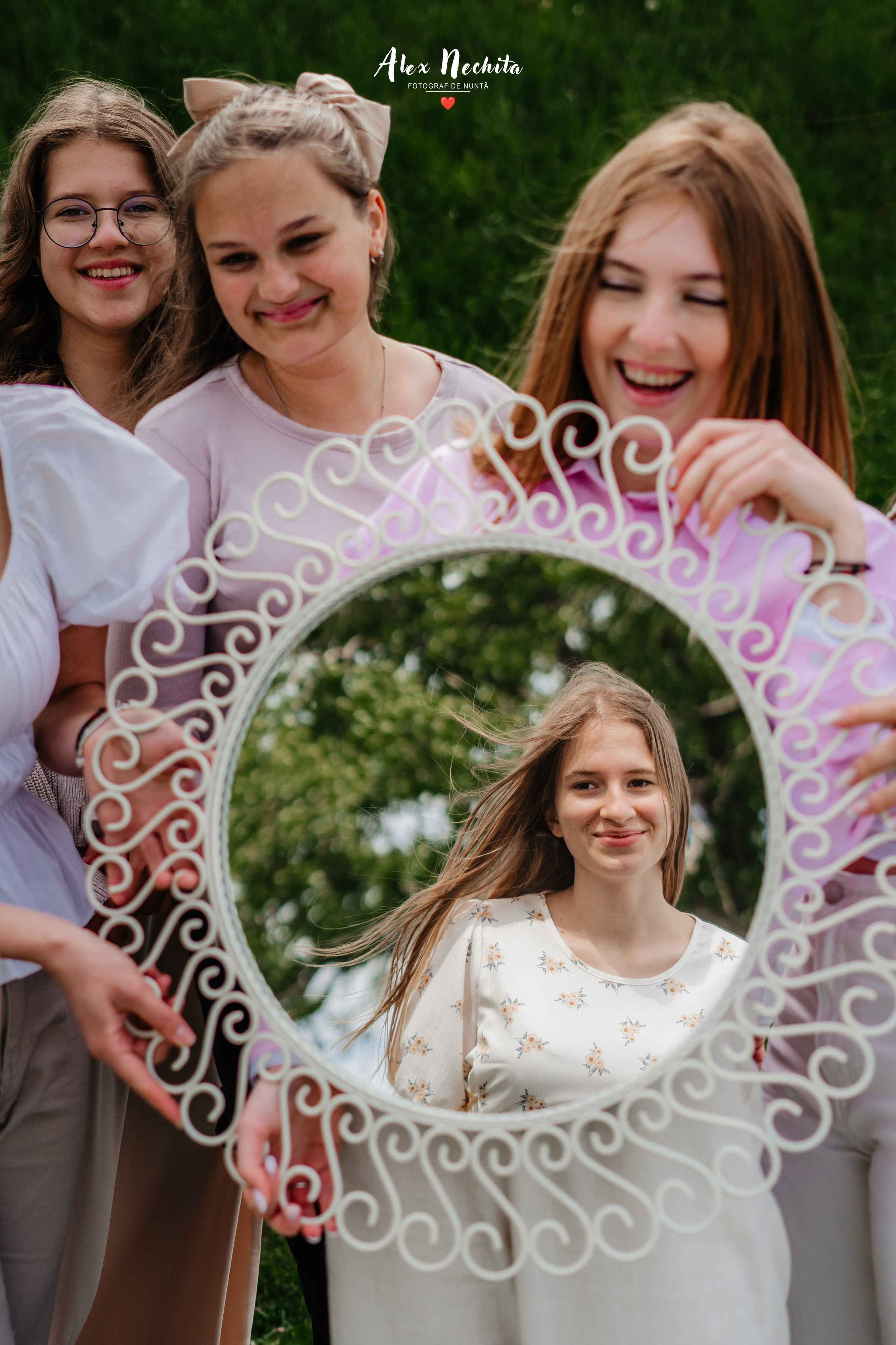 Aniversare în parc. Foto-Video Nunta Iasi, Suceava, Bucuresti / Disponibilitate 2025 — 2026 — 2027