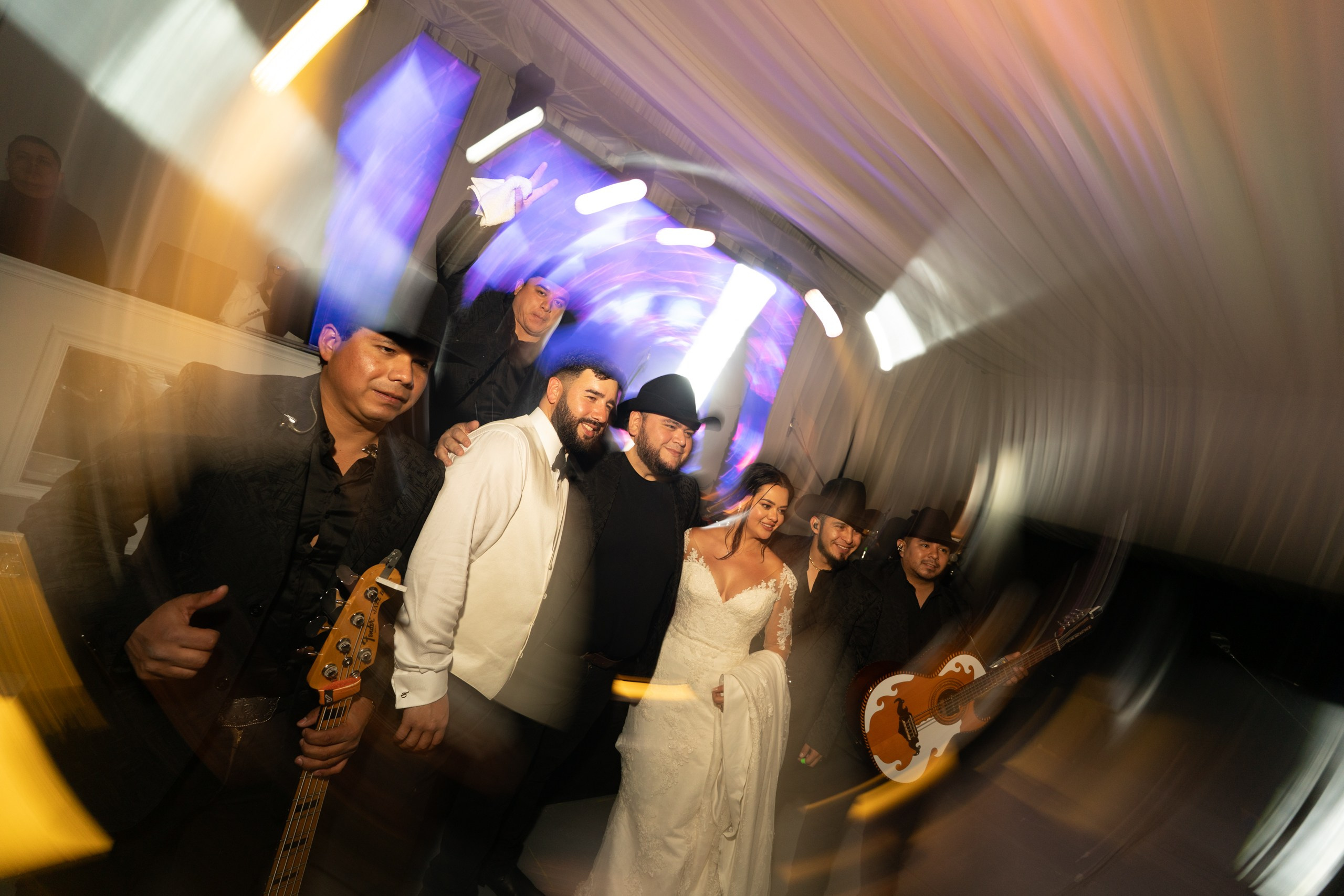 Daniel & Jannet. Elopement & Lifestyle Wedding Photographer