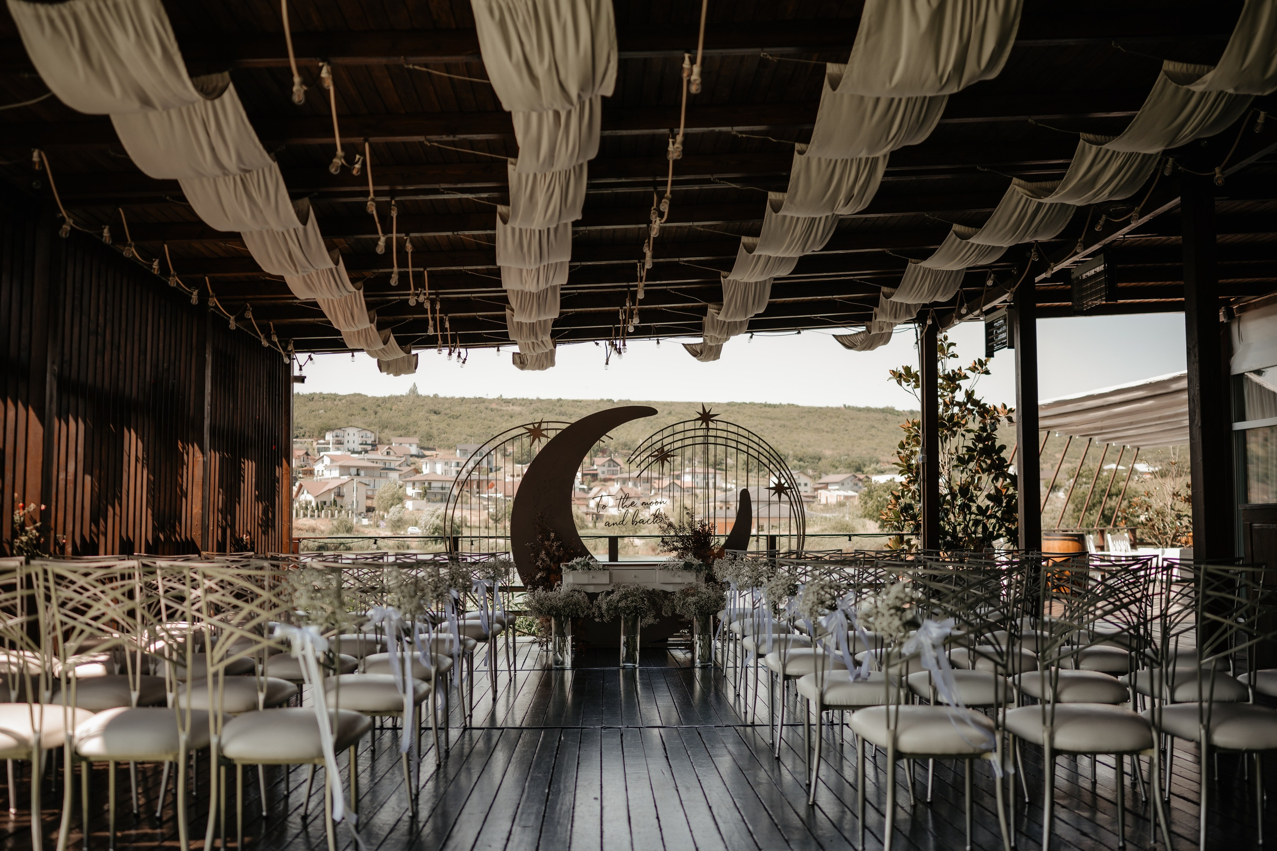 Cununie civila in aer liber si sedinta foto de cuplu. Proud Vision Weddings | Wedding Photography & Film — Servicii profesionale Foto Video Nunta Iasi