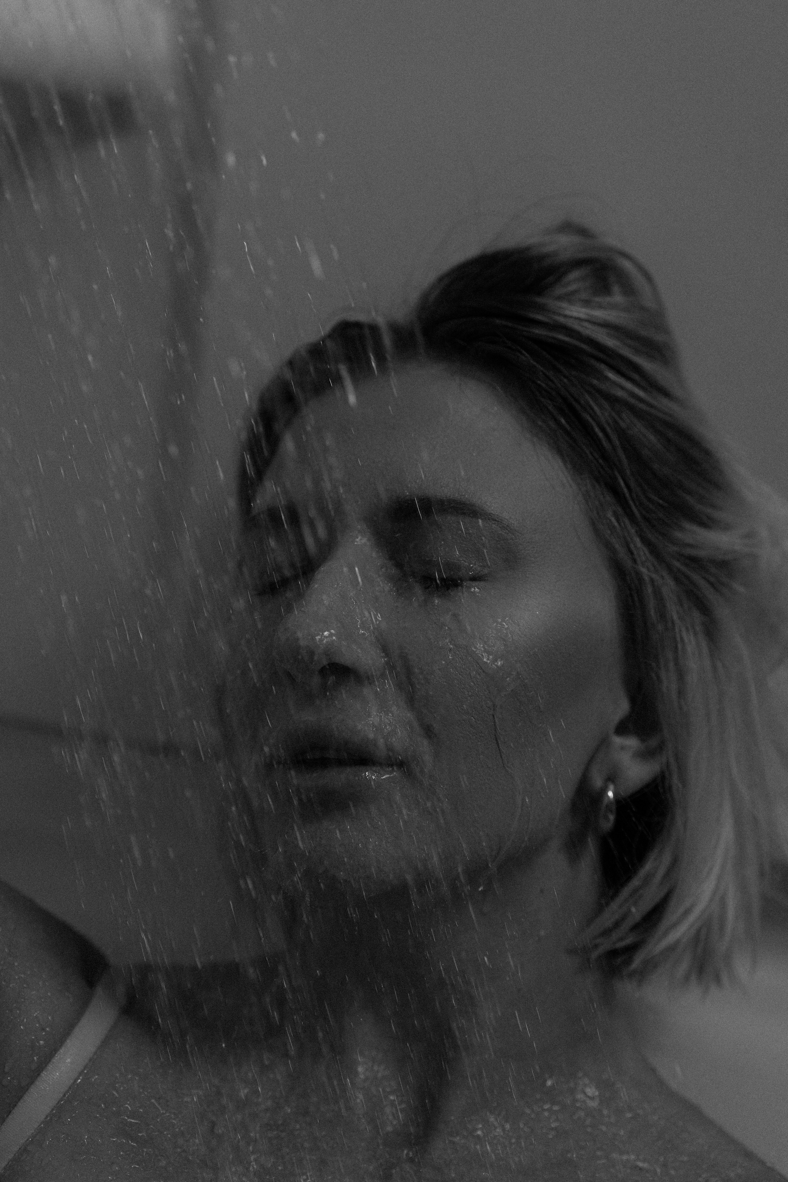 In the Silence of Water. Portrait, family, maternity & wedding photography & videography in SoCal Kseni Vibe