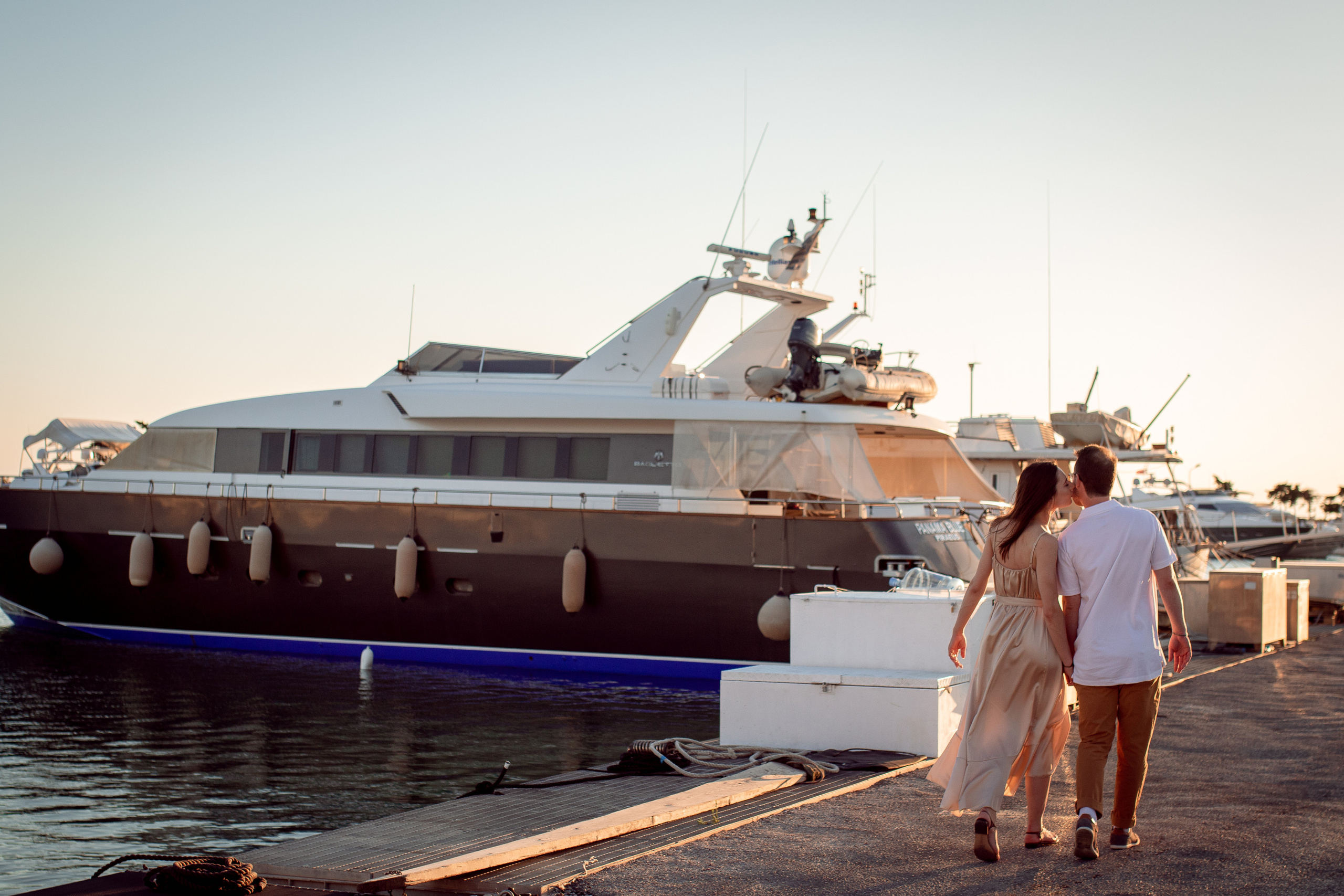 Engagement Love Story. Family Photographer in Greece