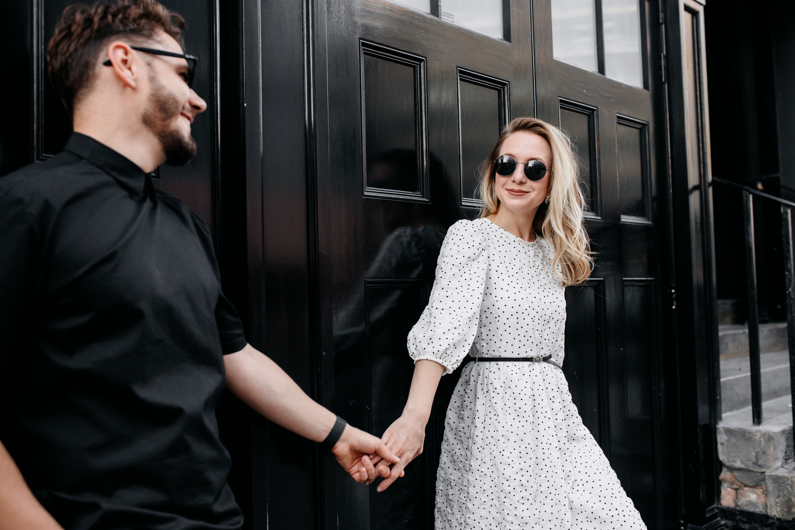 Love Story photoshoot at Picadilly — London. LondonPhotoStory — Vacation Photographer in London