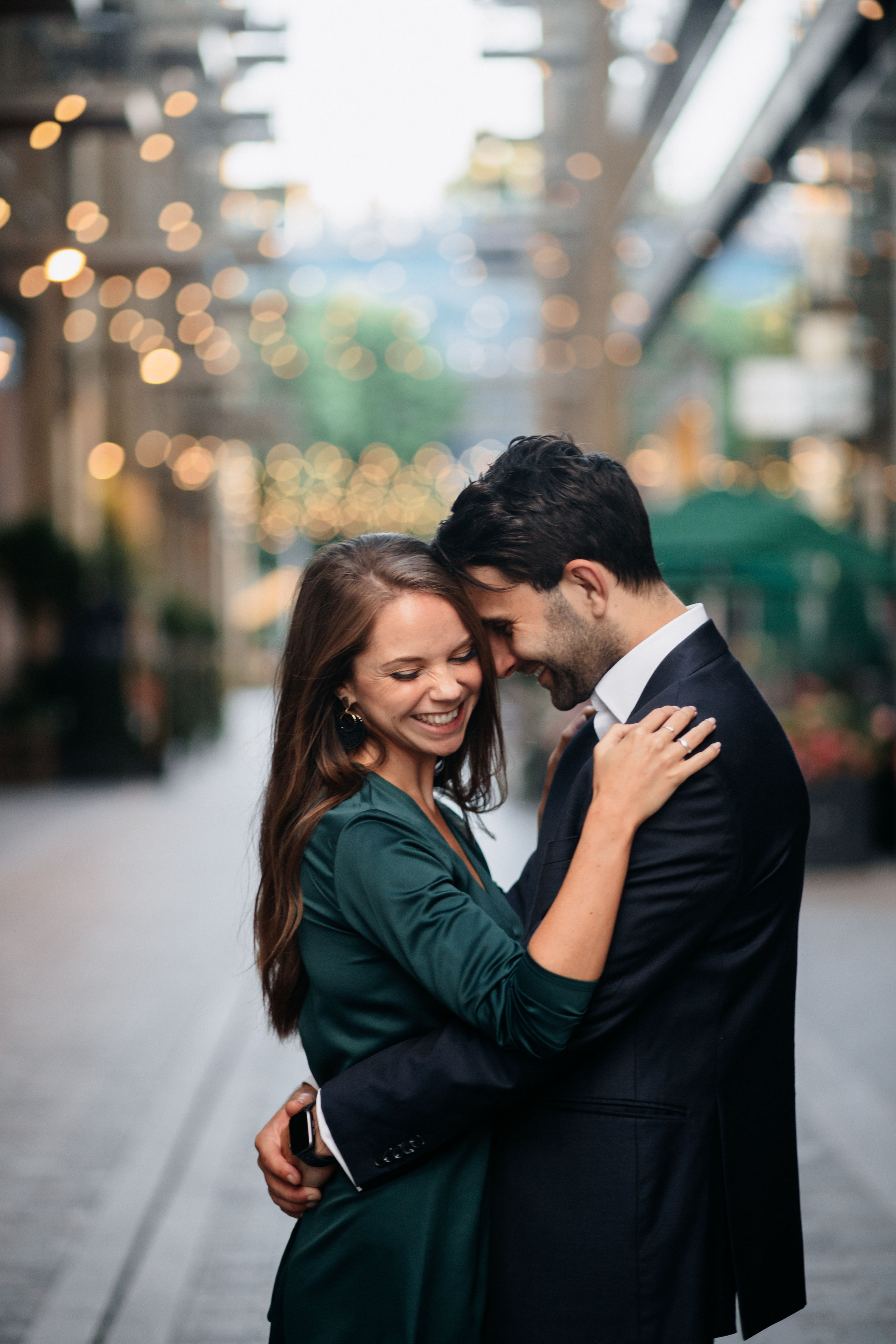 Sunset Engagement Photoshoot at Tower Bridge. LondonPhotoStory — Vacation Photographer in London
