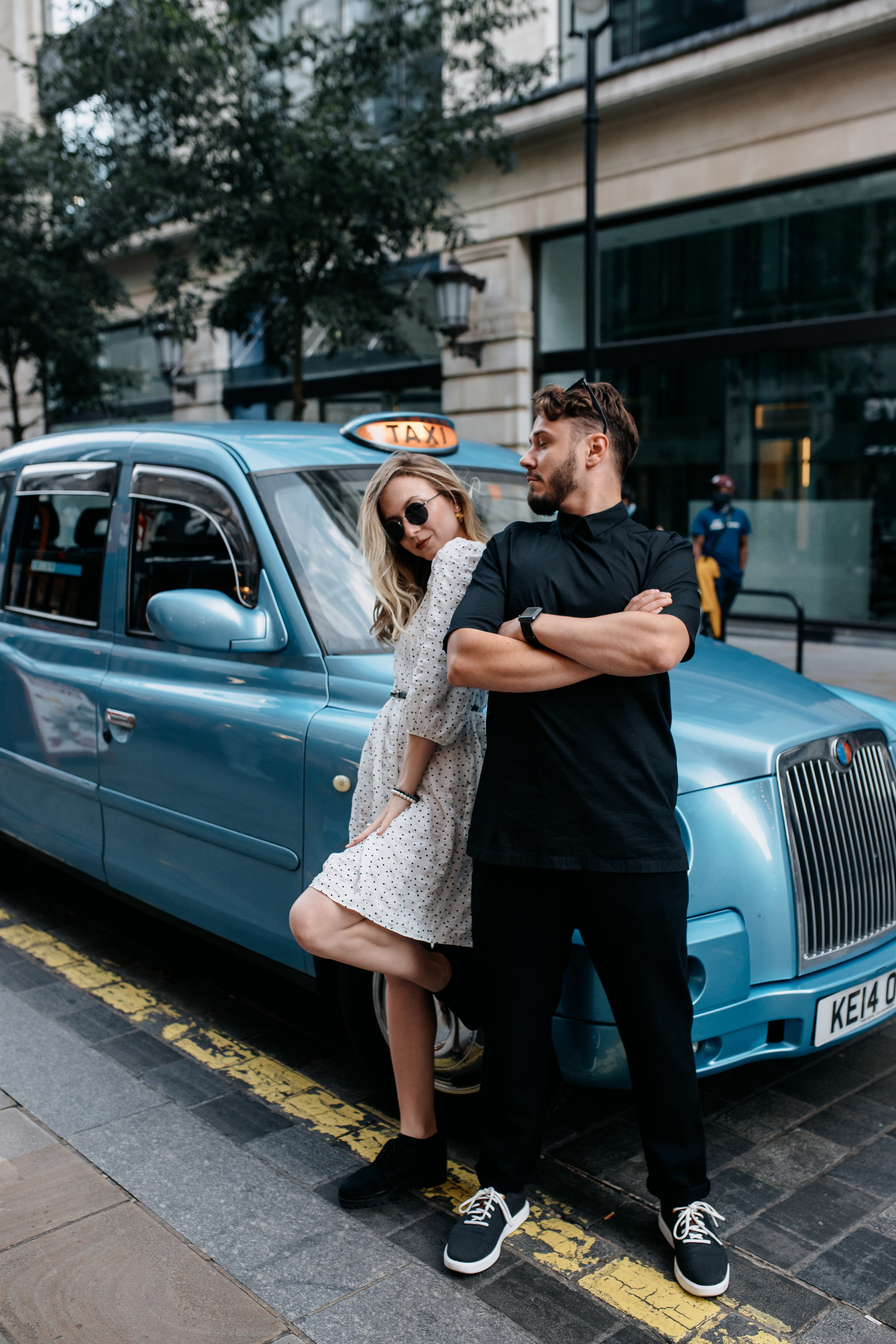 Love Story photoshoot at Picadilly — London. LondonPhotoStory — Vacation Photographer in London