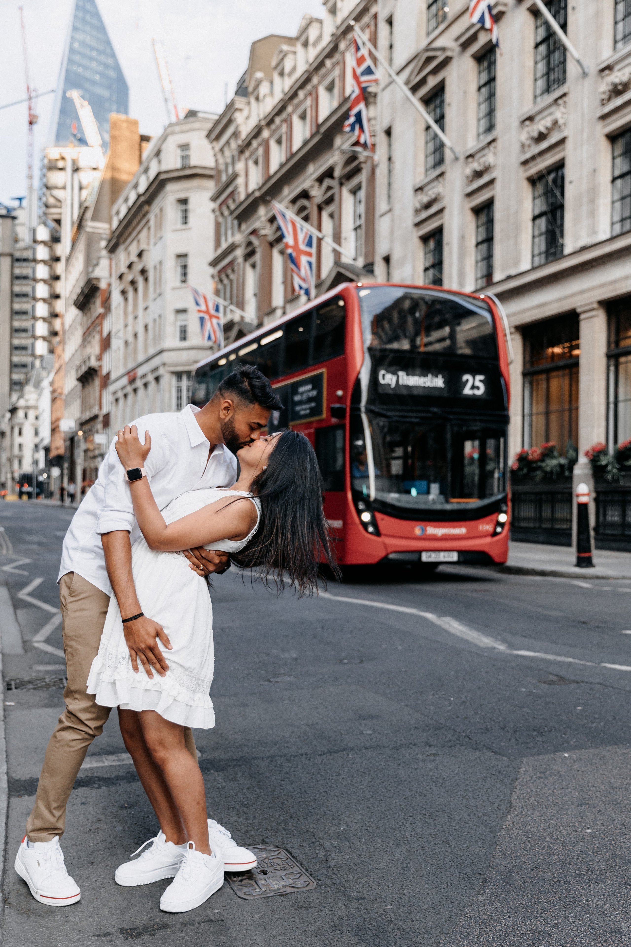 Love Story Photoshoot St Pauls and Tower Bridge. LondonPhotoStory — Vacation Photographer in London