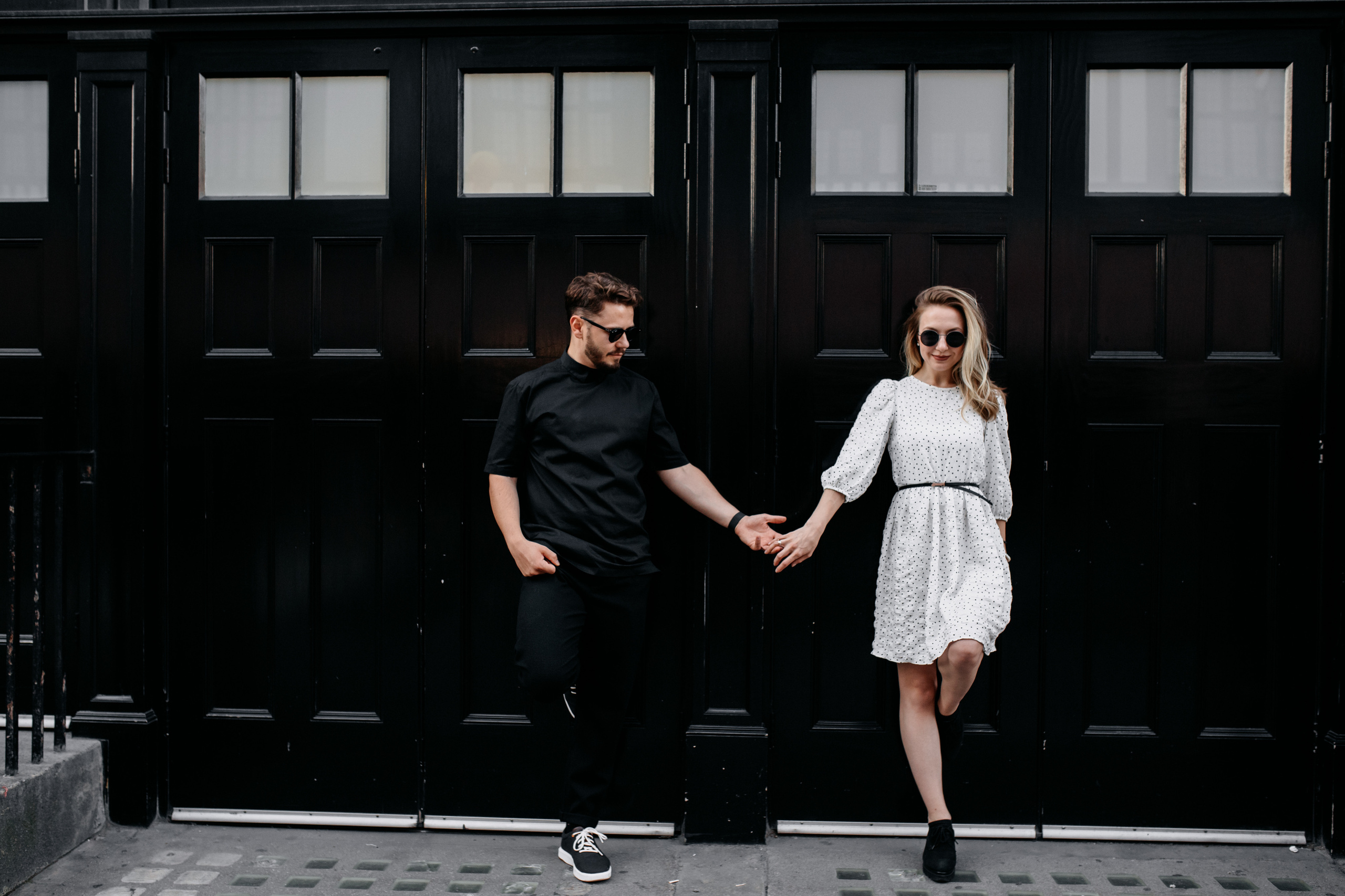 Love Story photoshoot at Picadilly — London. LondonPhotoStory — Vacation Photographer in London