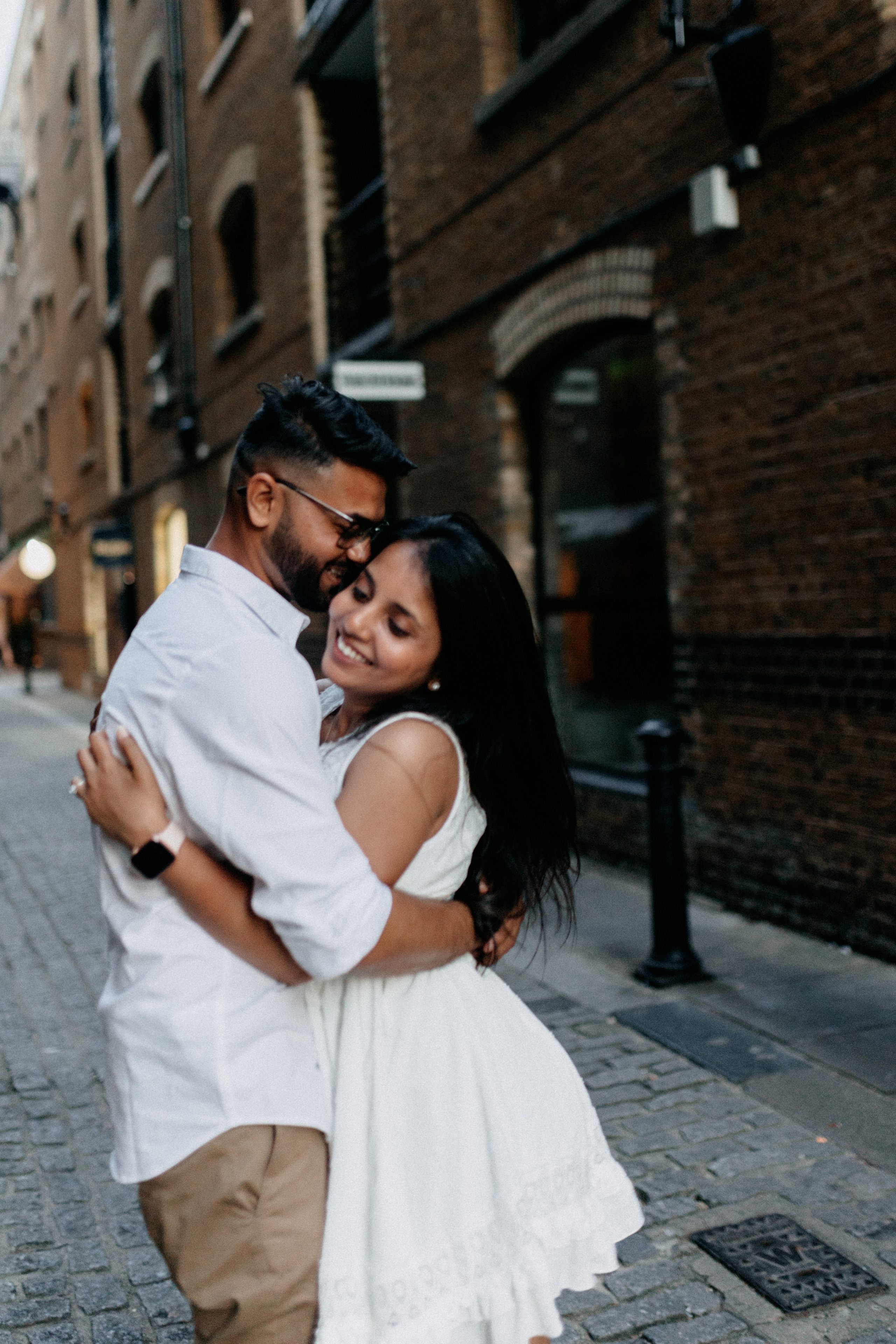 Love Story Photoshoot St Pauls and Tower Bridge. LondonPhotoStory — Vacation Photographer in London