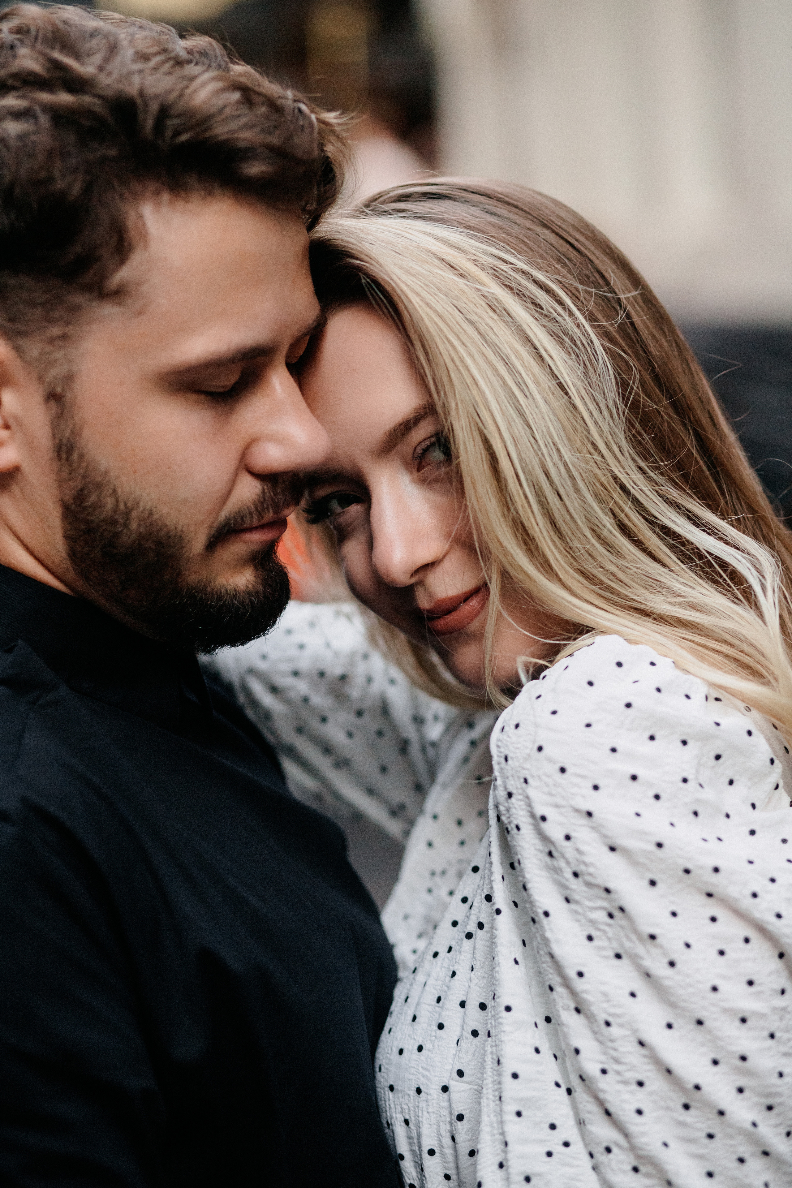 Love Story photoshoot at Picadilly — London. LondonPhotoStory — Vacation Photographer in London