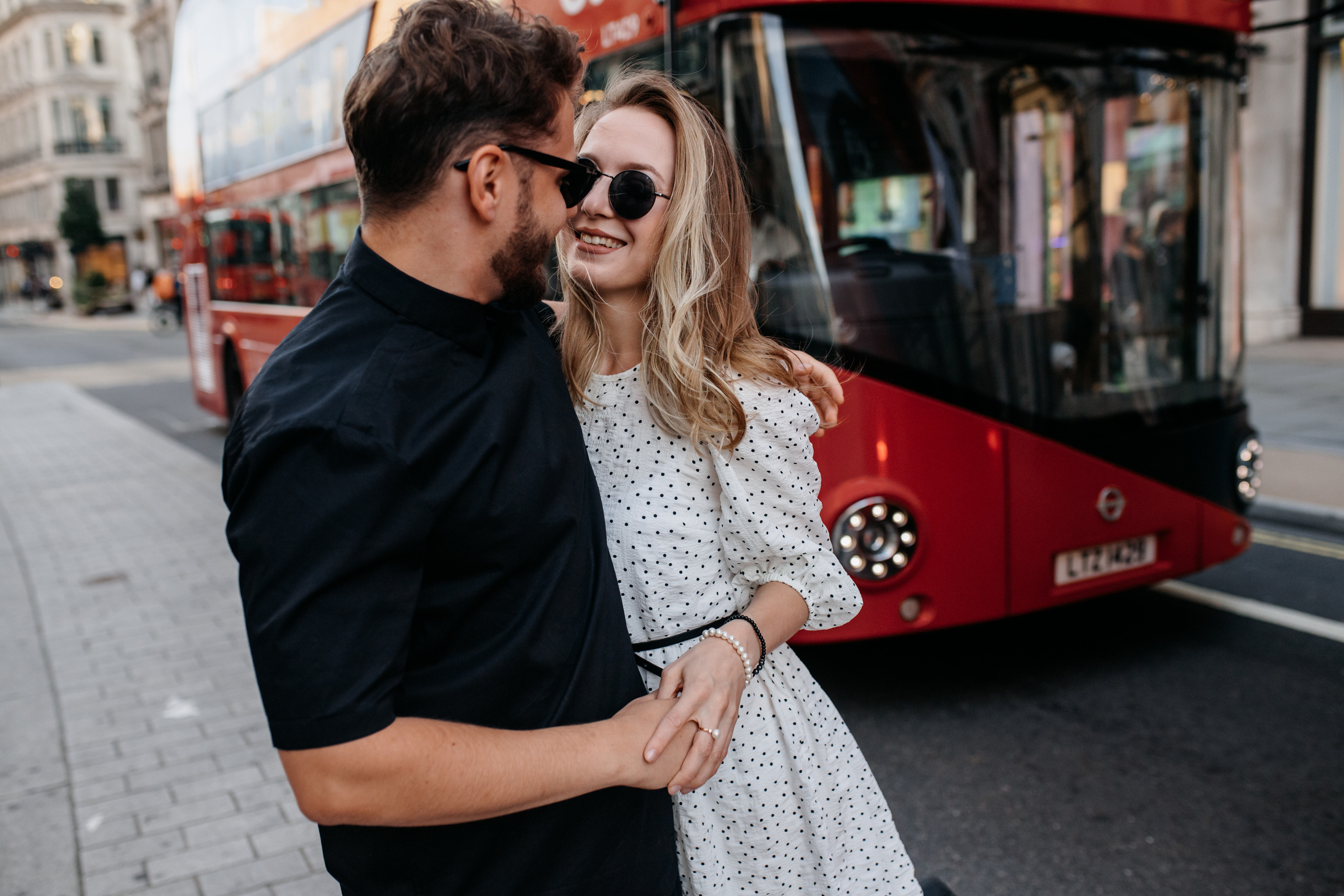 Love Story photoshoot at Picadilly — London. LondonPhotoStory — Vacation Photographer in London
