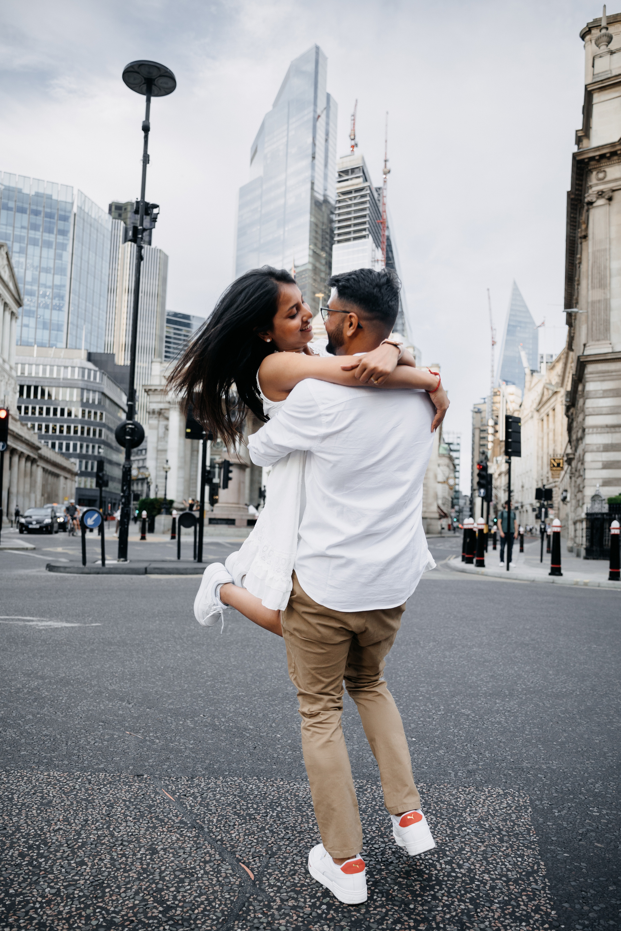 Love Story Photoshoot St Pauls and Tower Bridge. LondonPhotoStory — Vacation Photographer in London