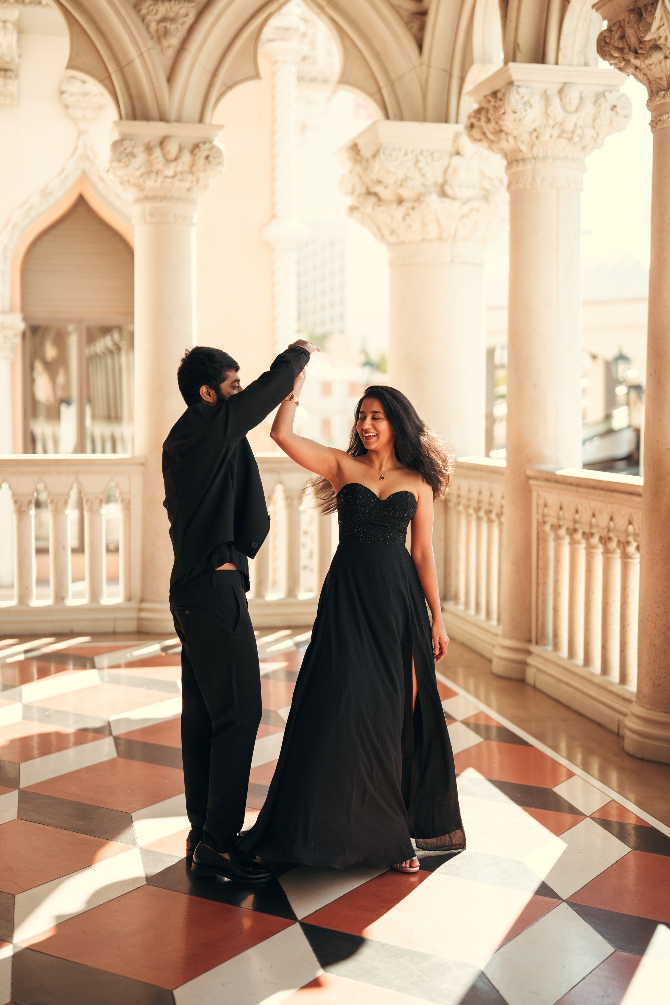 Khola&Meghana. Wedding & elopement photographer Viktoriya Kravtsov. Las Vegas
