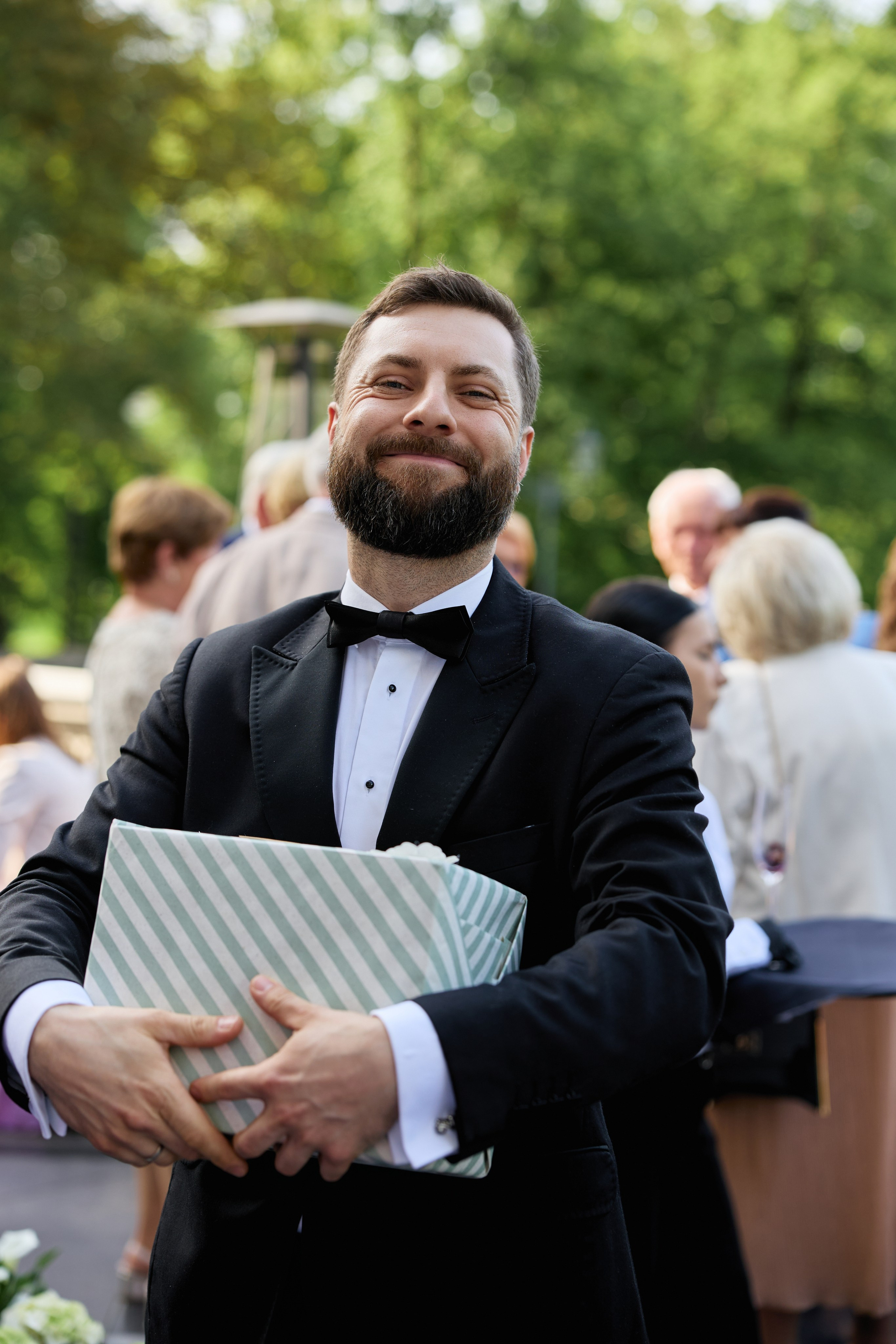 Wiktoria & Kacper. Pałac Goetz. Fotograf ślubny i rodzinny w Krakowie Yana Klymova