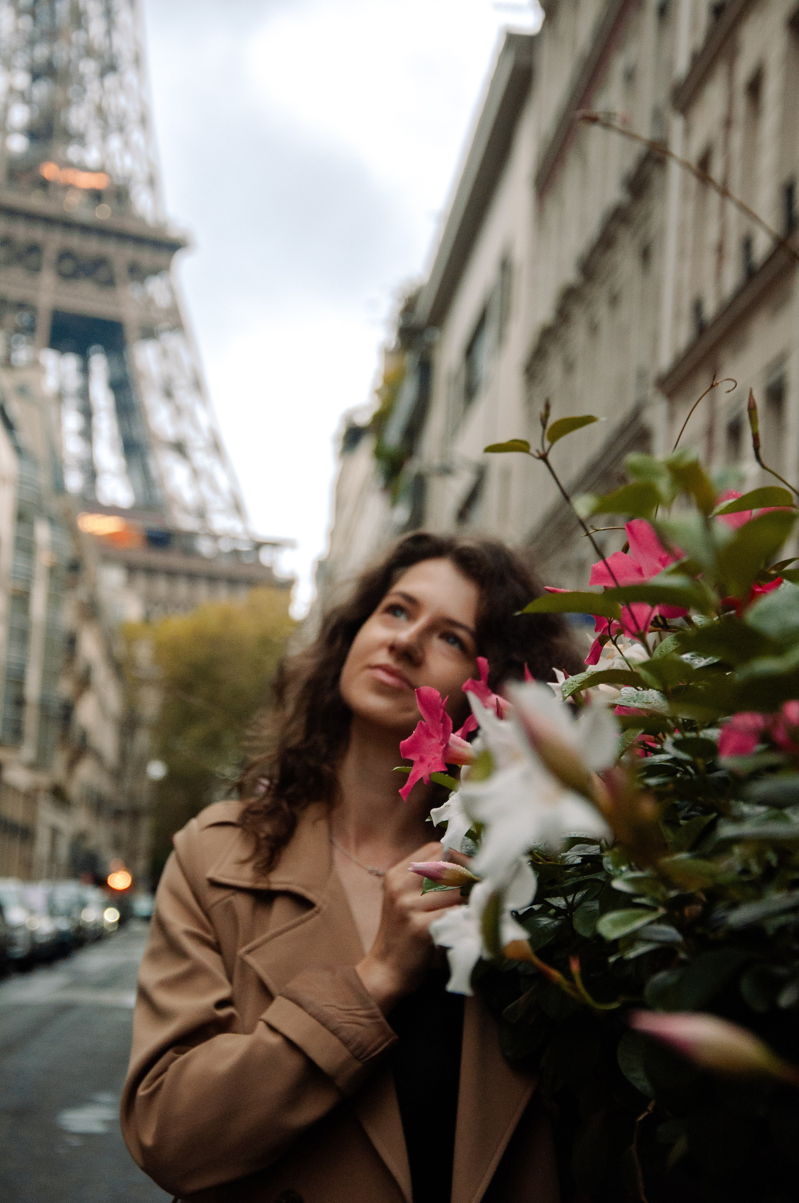 Rainy Paris Photoshoot. Paris photographer — Polina Osipova