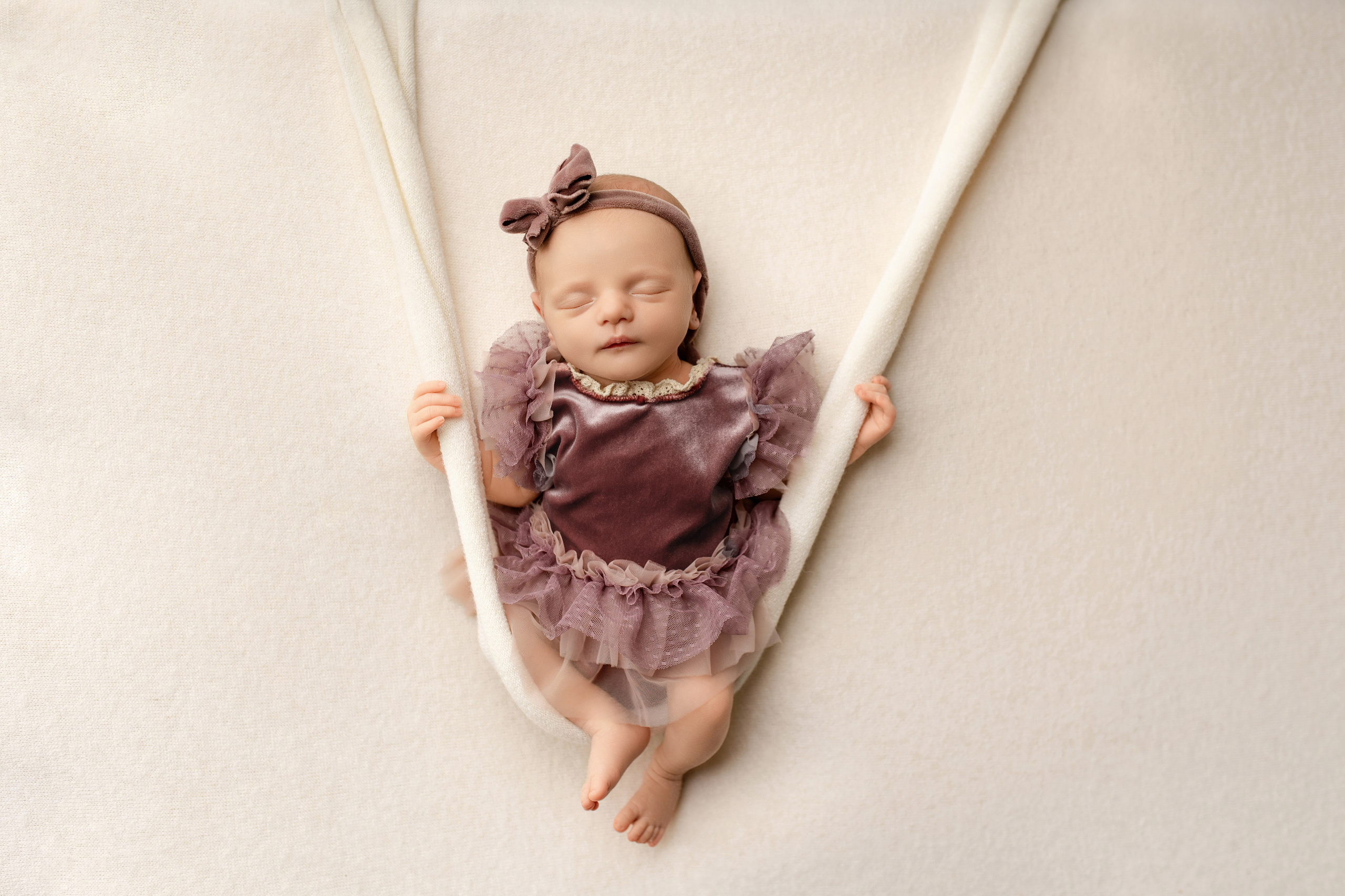 Esu Aleksandra naujagimių ir kudikių fotografė iš Vilniaus