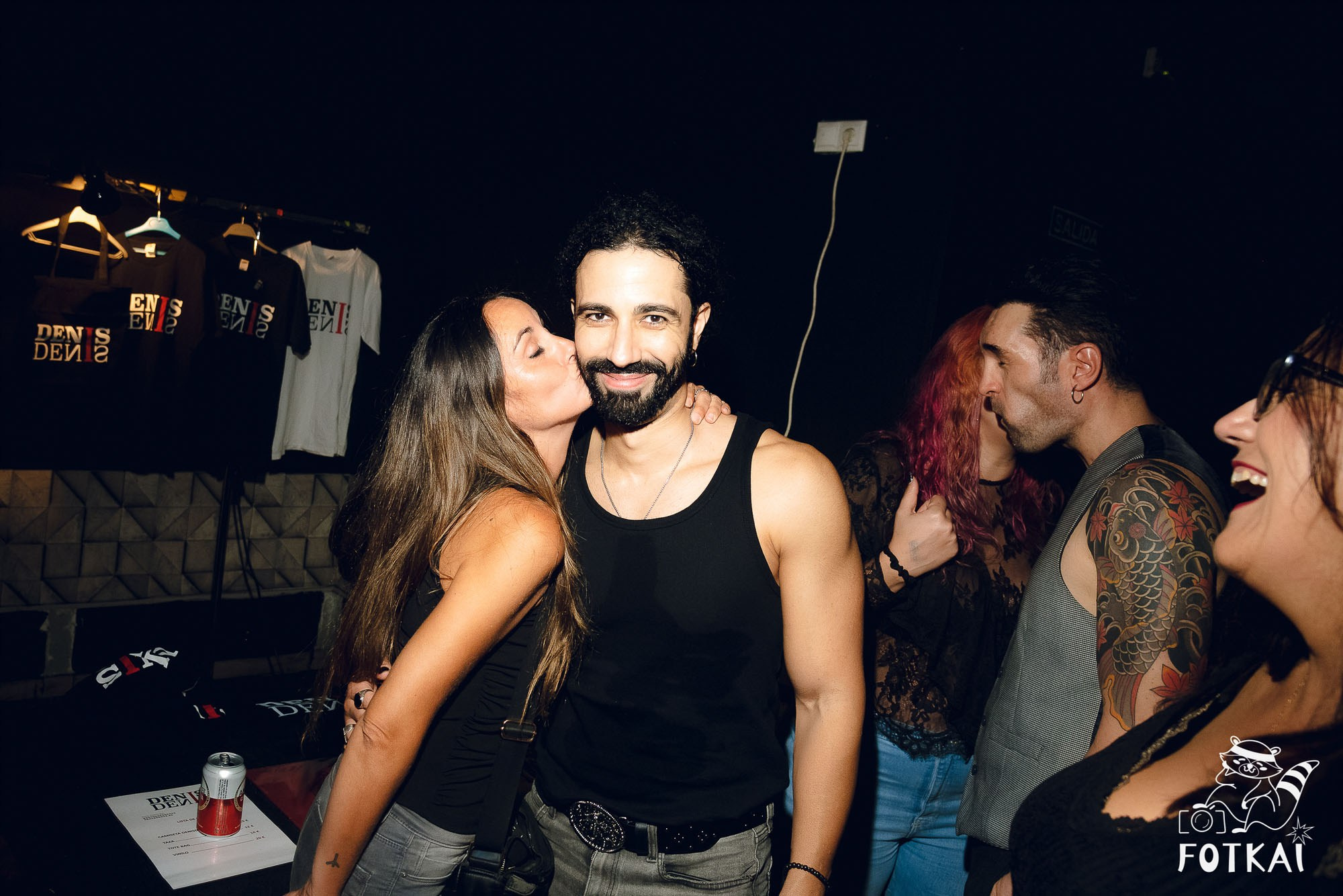 DENISDENIS — reportaje fotográfico del concierto en la Sala Marearock (Alicante) | FOTKAI