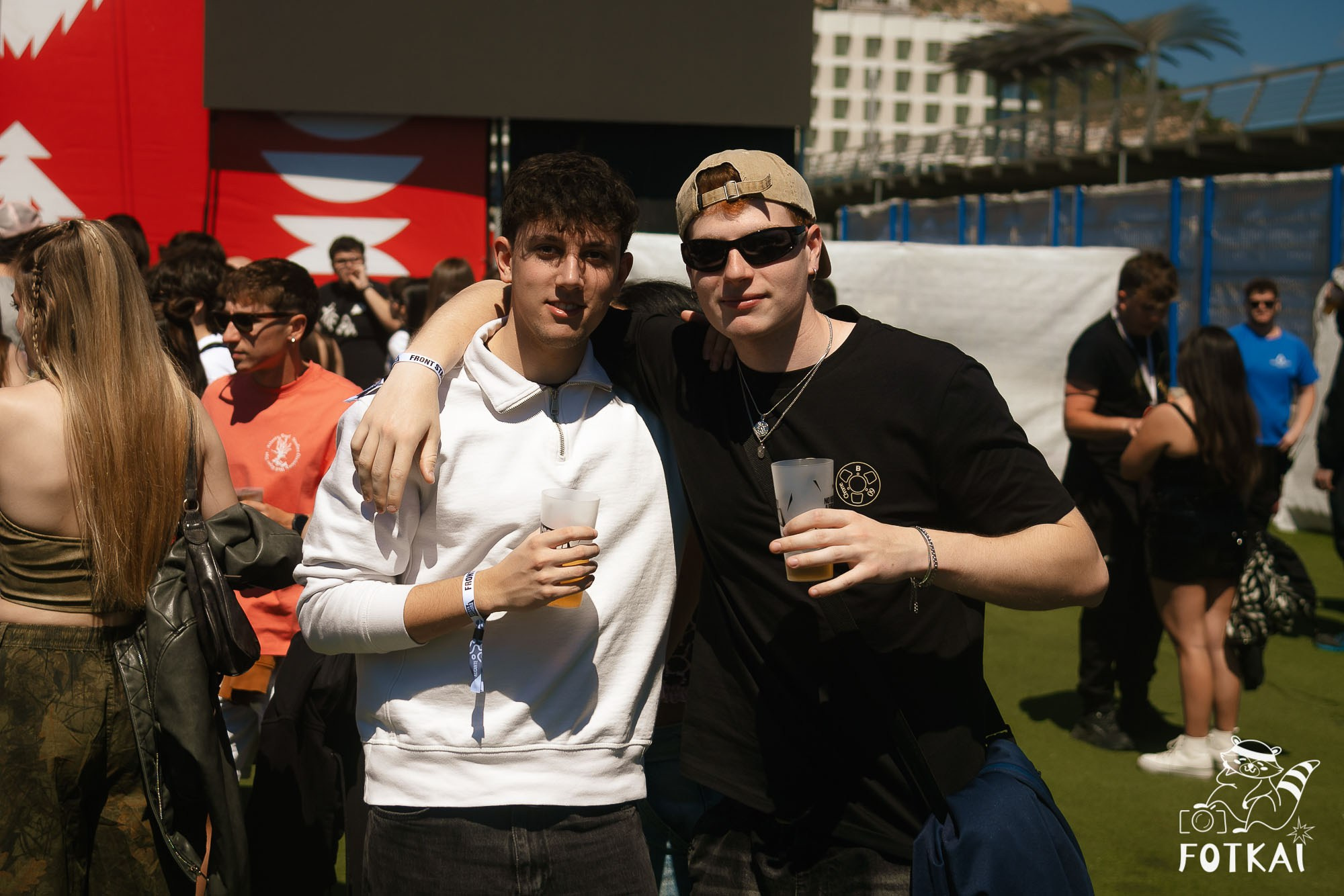 Costa Sonora 2026 Alicante Day 1 Photos — Find Yourself, Friends and Festival Crowd | FOTKAI