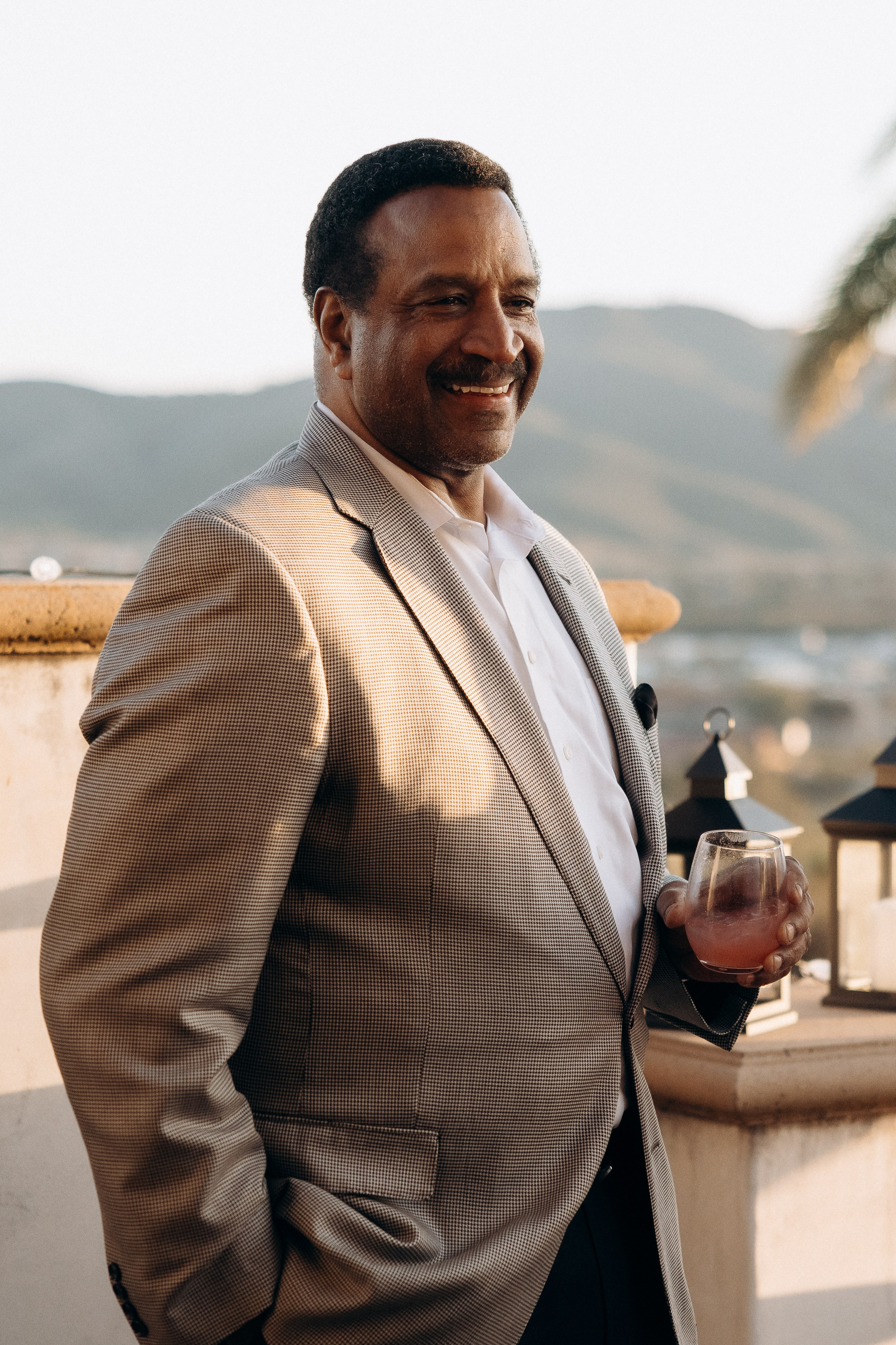 Welcome Diner. Wedding and family photographer San Diego