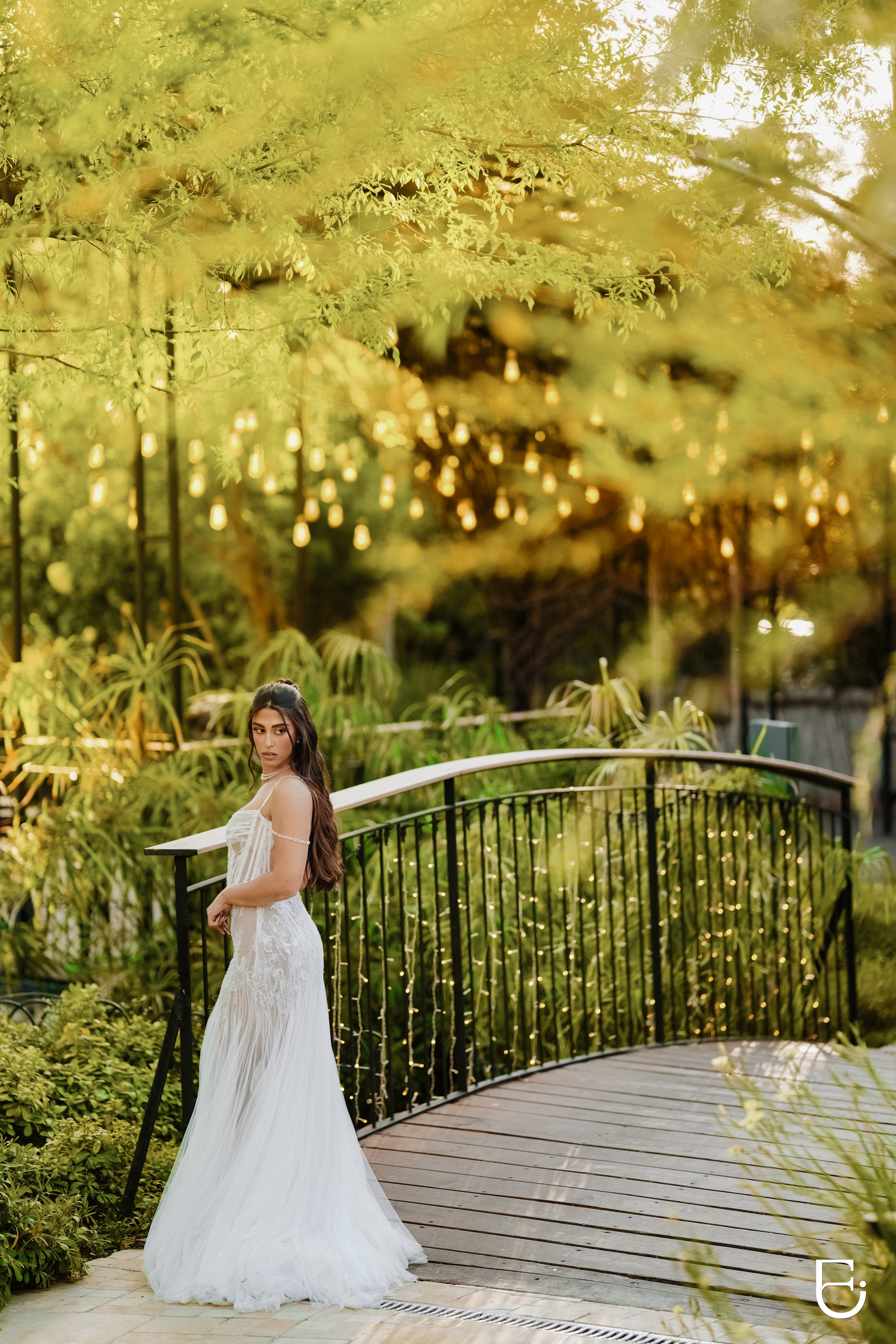 WEDDINGS. CAMELLIA ART PHOTOGRAPHY