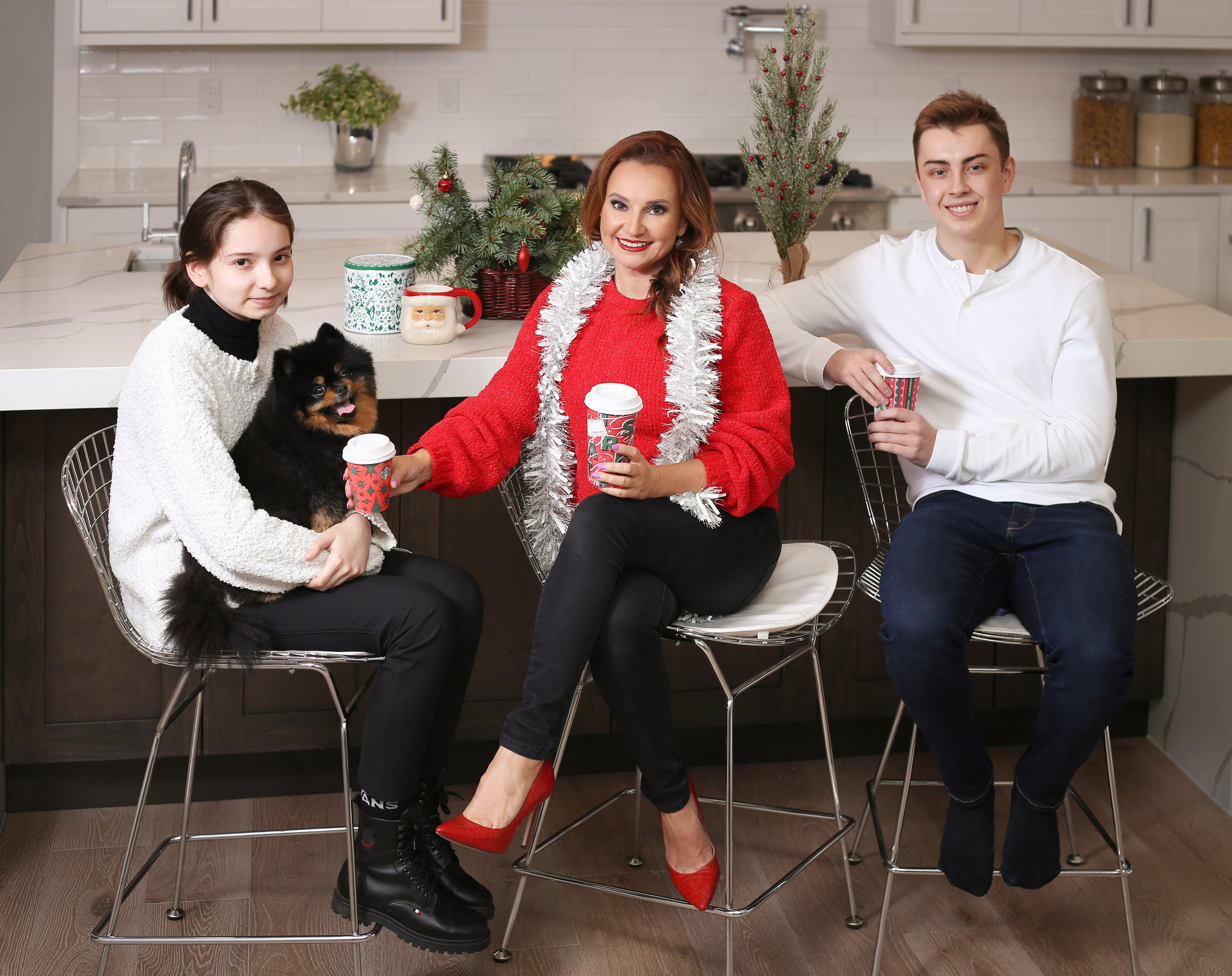 STUDIO Photoshoot. YuAnna studio. Family & Kids Photographer in Seattle area, located in