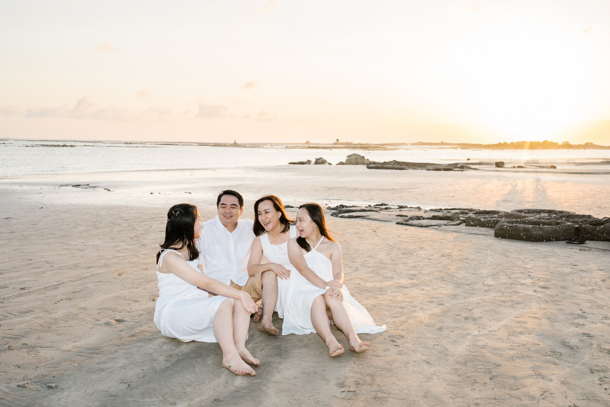Family Holiday Photoshoot. Female Photographer in Bali