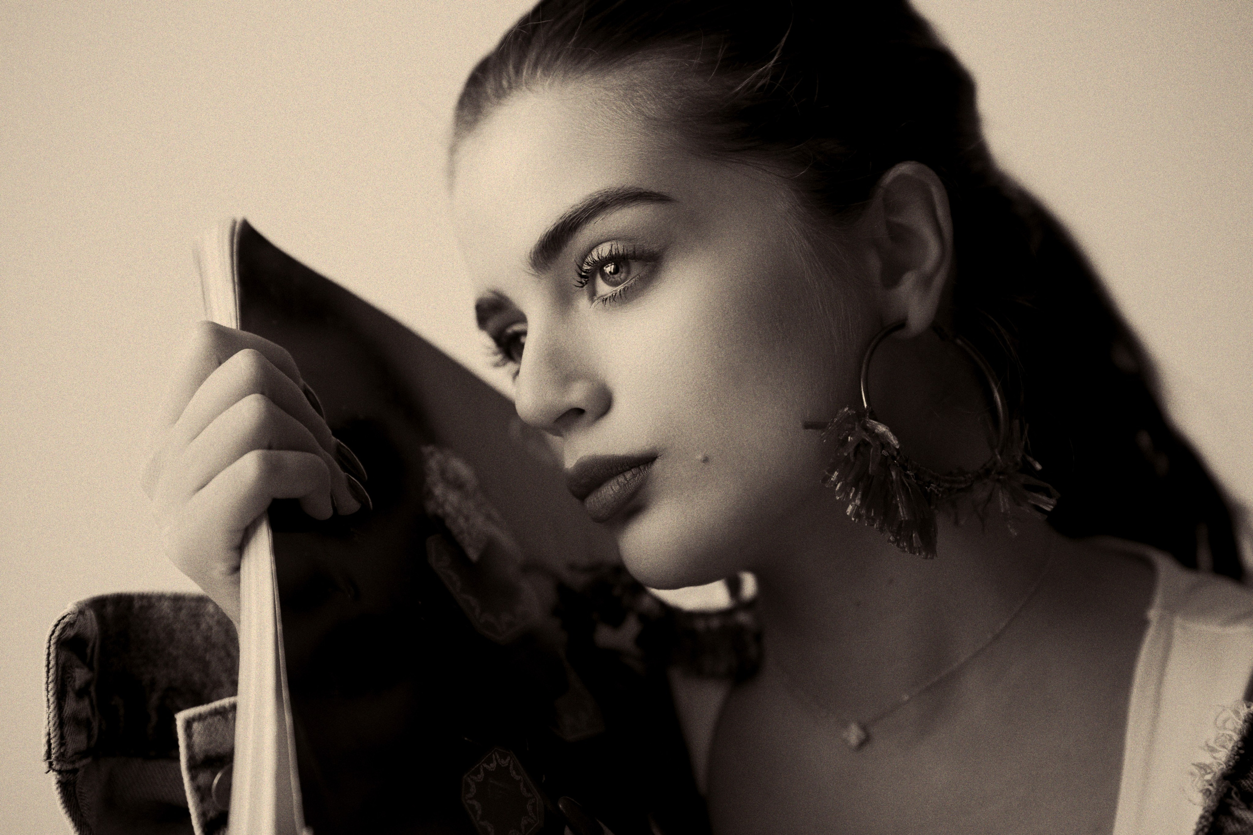 Beauty, Fashion and Glamour. Mehran Hadad — Portrait Photographer, Filmmaker and Youtuber