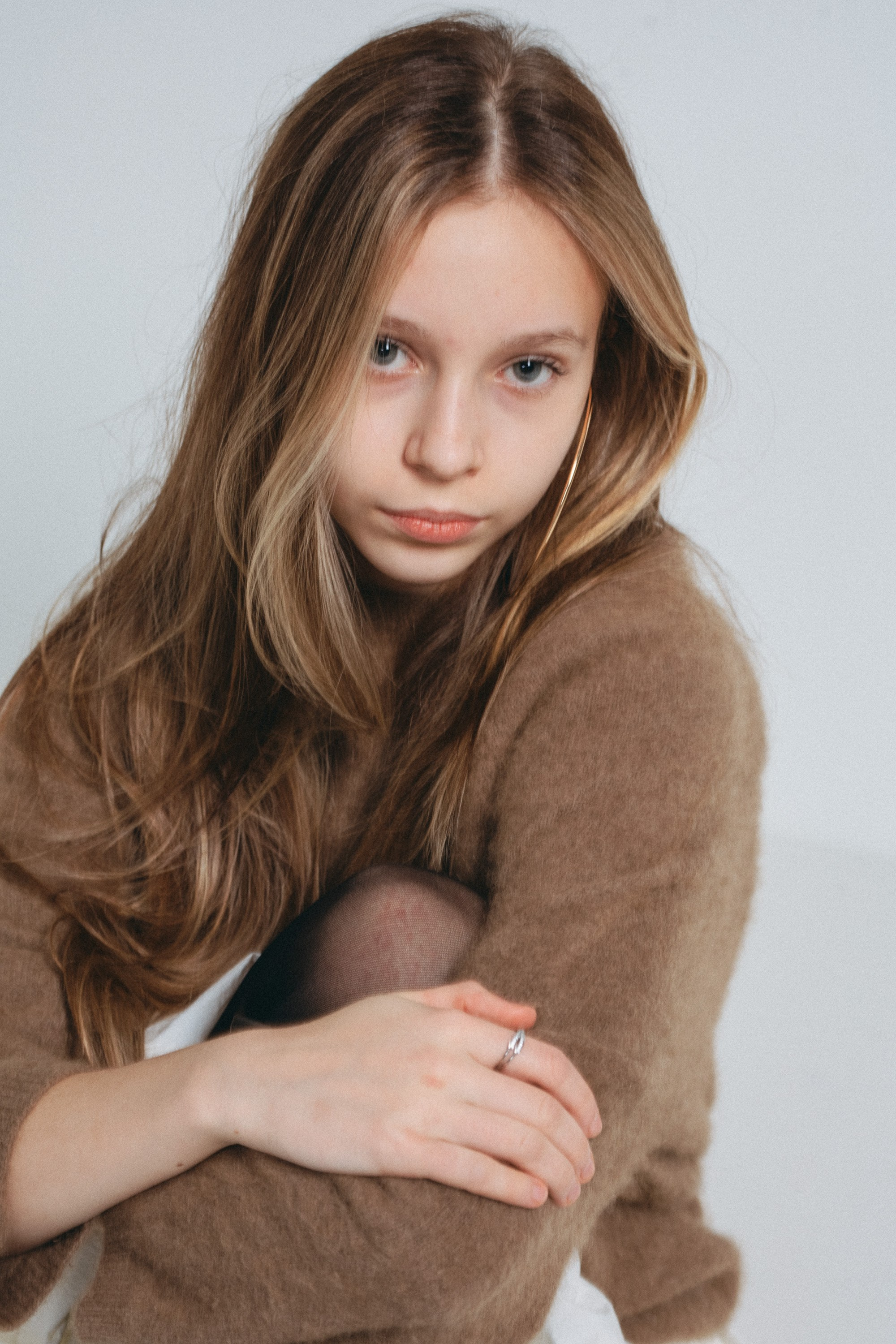 Mallikansiokuvaus. Valokuvaaja Lahti, Helsinki Elena Salonen