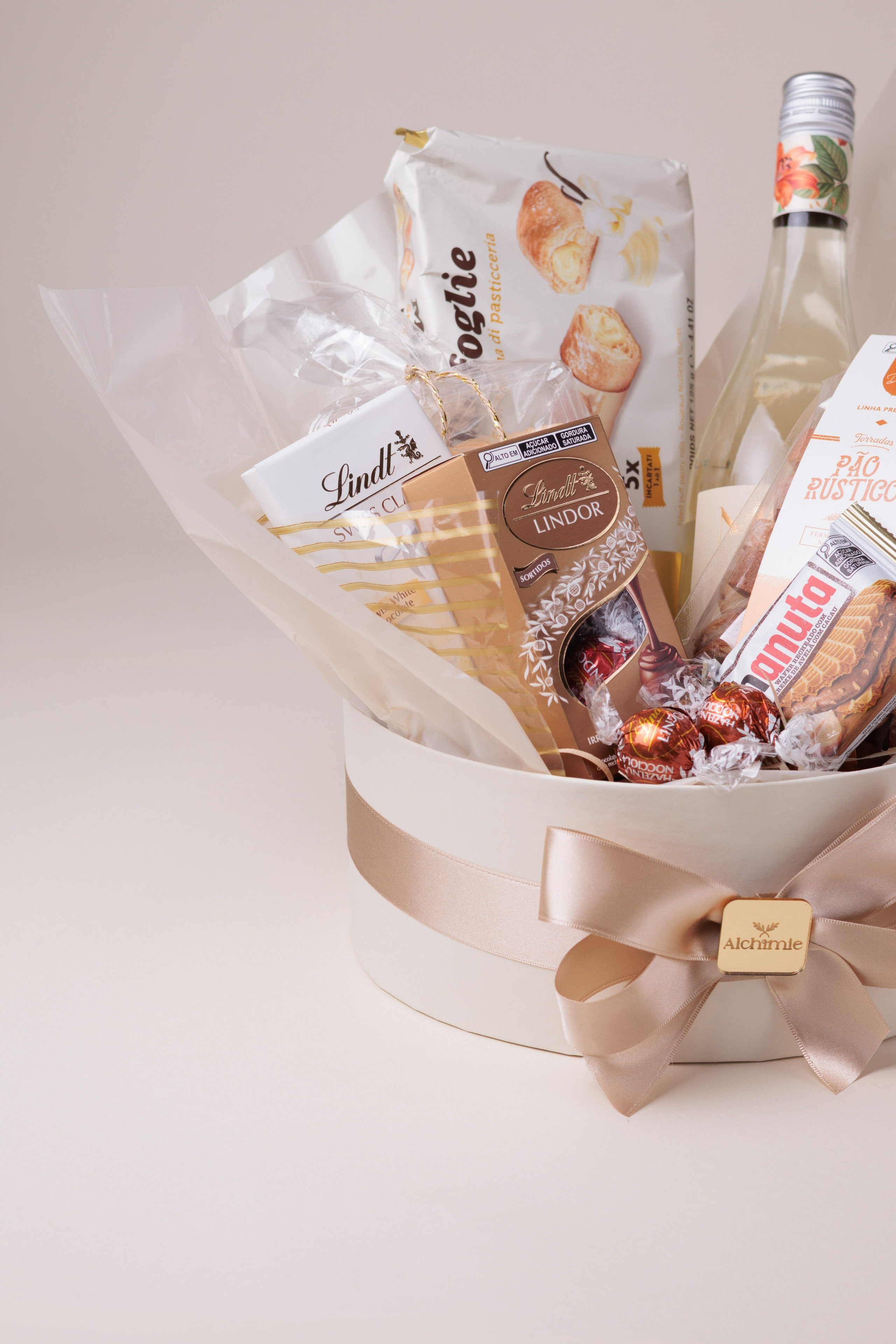 Fotografia Publicitária de Cesta Presente Premium | Encanto & Arte. Luan Hobold Fotografia