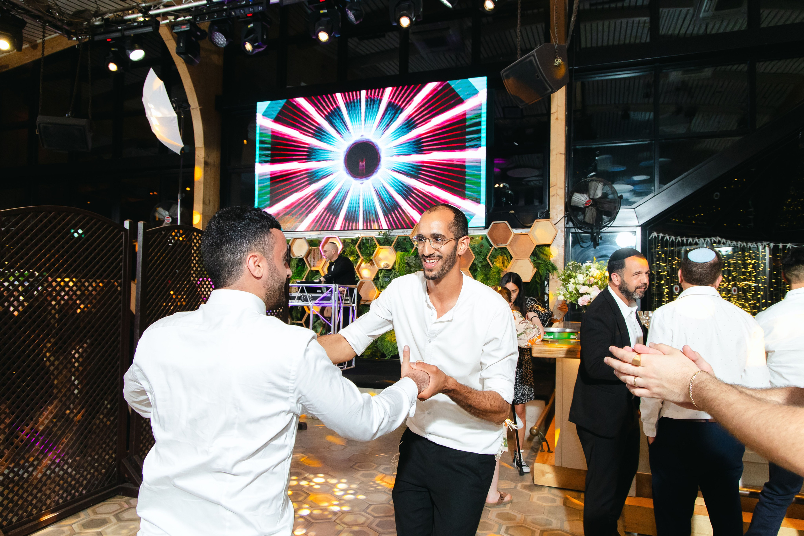 Heart to Heart. Https://shi-photo.com/