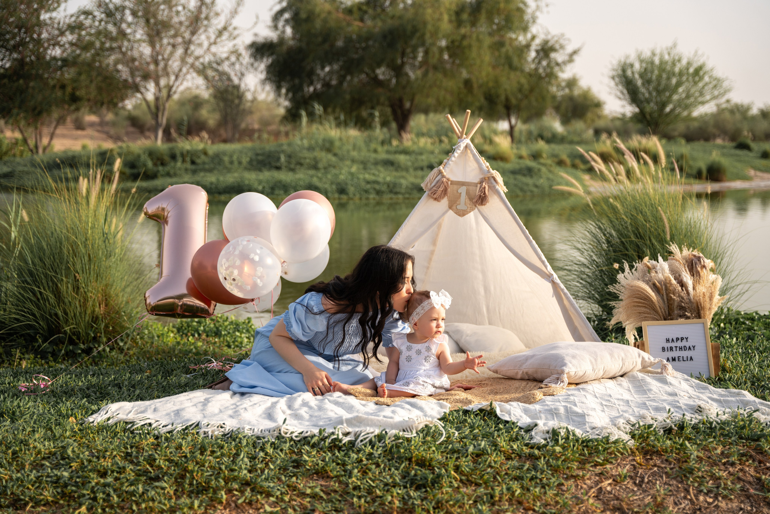 Lake oh happiness. Angela Iakovleva — Family Photographer in Dubai