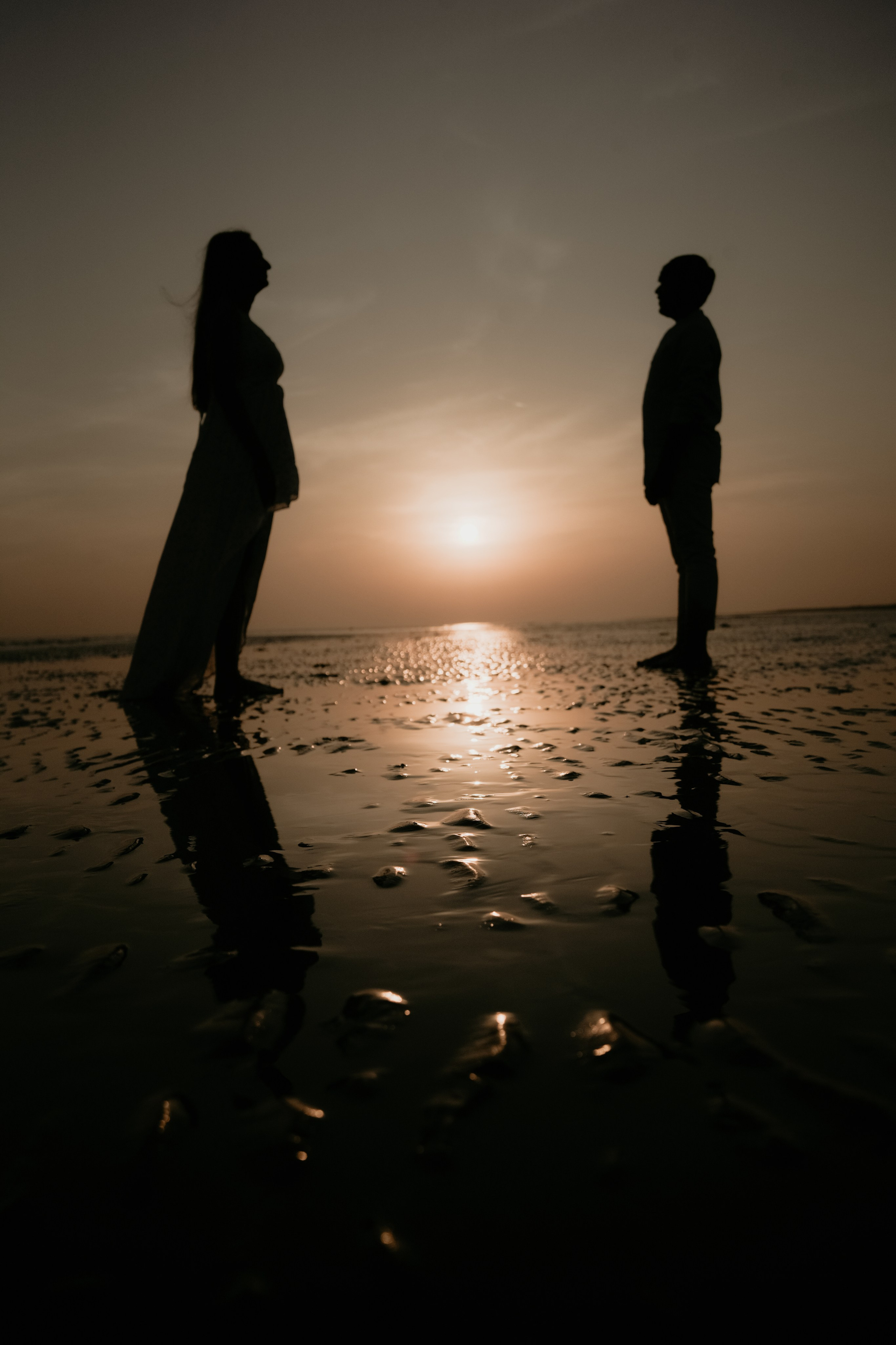 COUPLE SESSIONS. Love Emotions Weddings