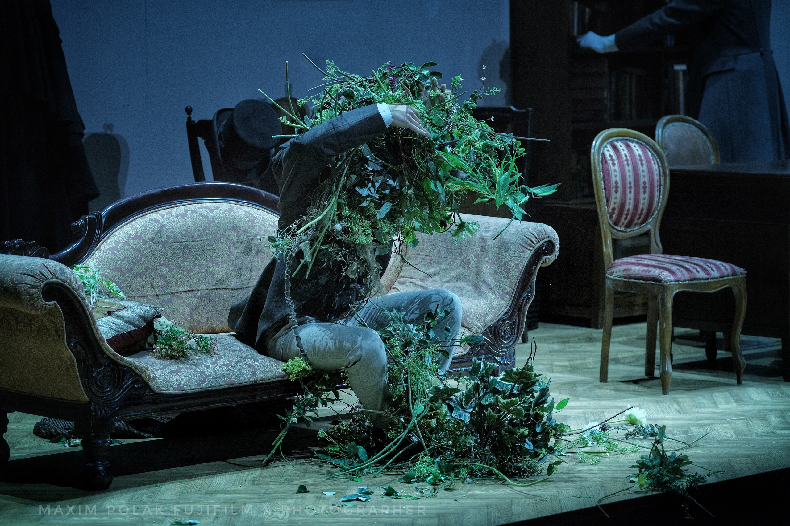 Theater Gesher. “Onegin. Comments”. Middle East Photo Agency — Weddings, Bar & Bat Mitzvahs, Brit Milah, Theater, Magnets, Portraits