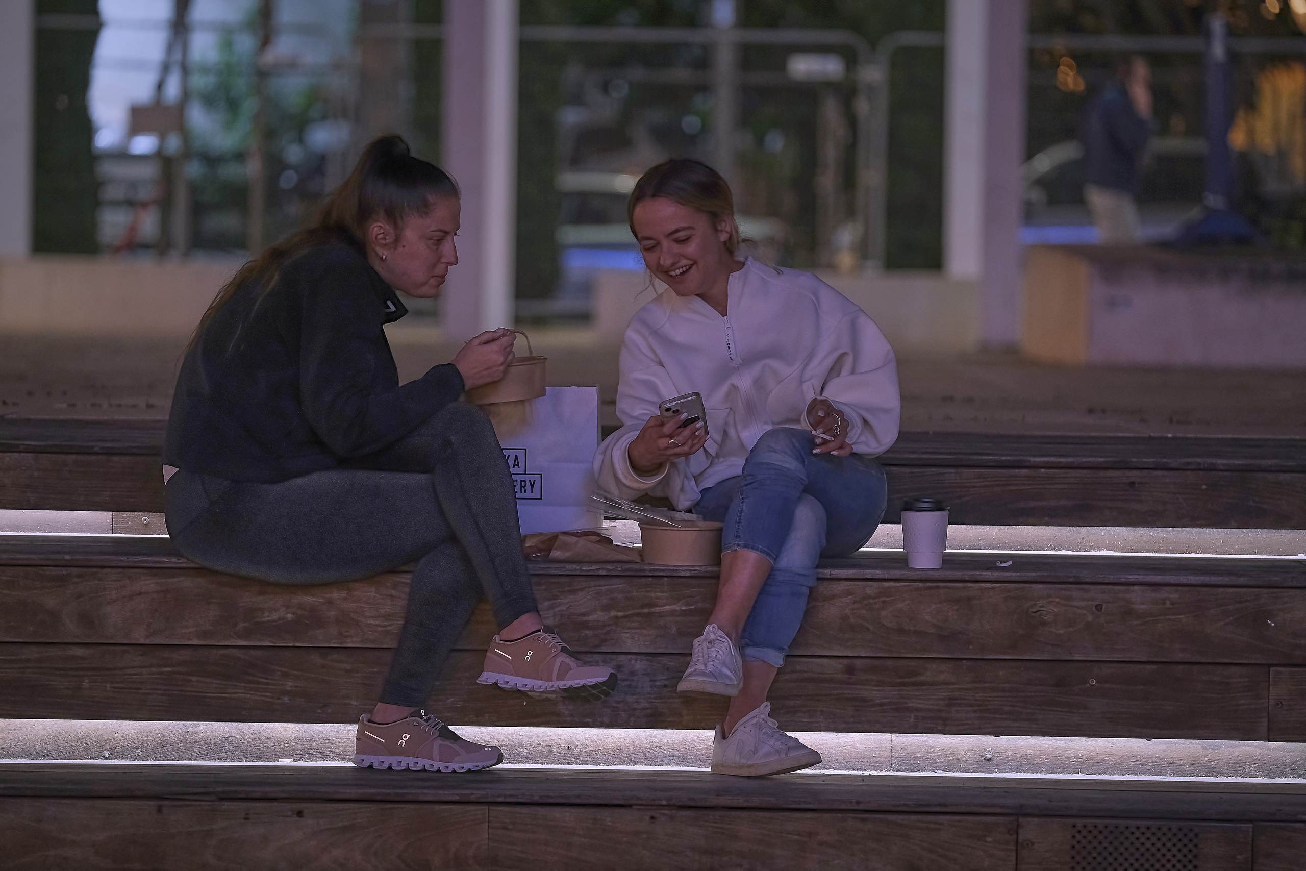 Special Report. Tel Aviv. Protest Against War. Middle East Photo Agency — Свадьбы, Бар и Бат-мицва, Брит, Театр, Магниты, Портреты