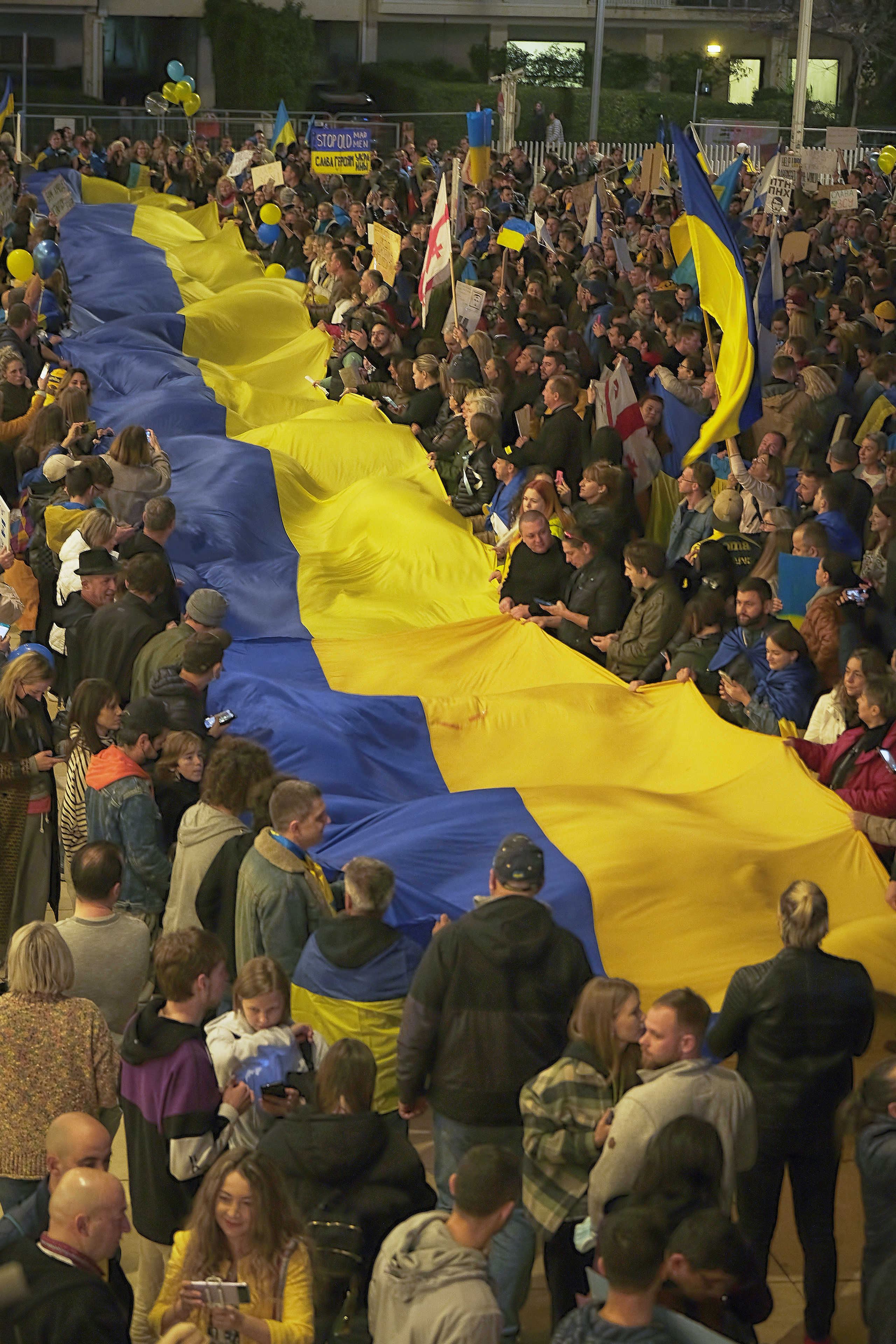 Special Report. Tel Aviv. Protest Against War. Middle East Photo Agency — Свадьбы, Бар и Бат-мицва, Брит, Театр, Магниты, Портреты