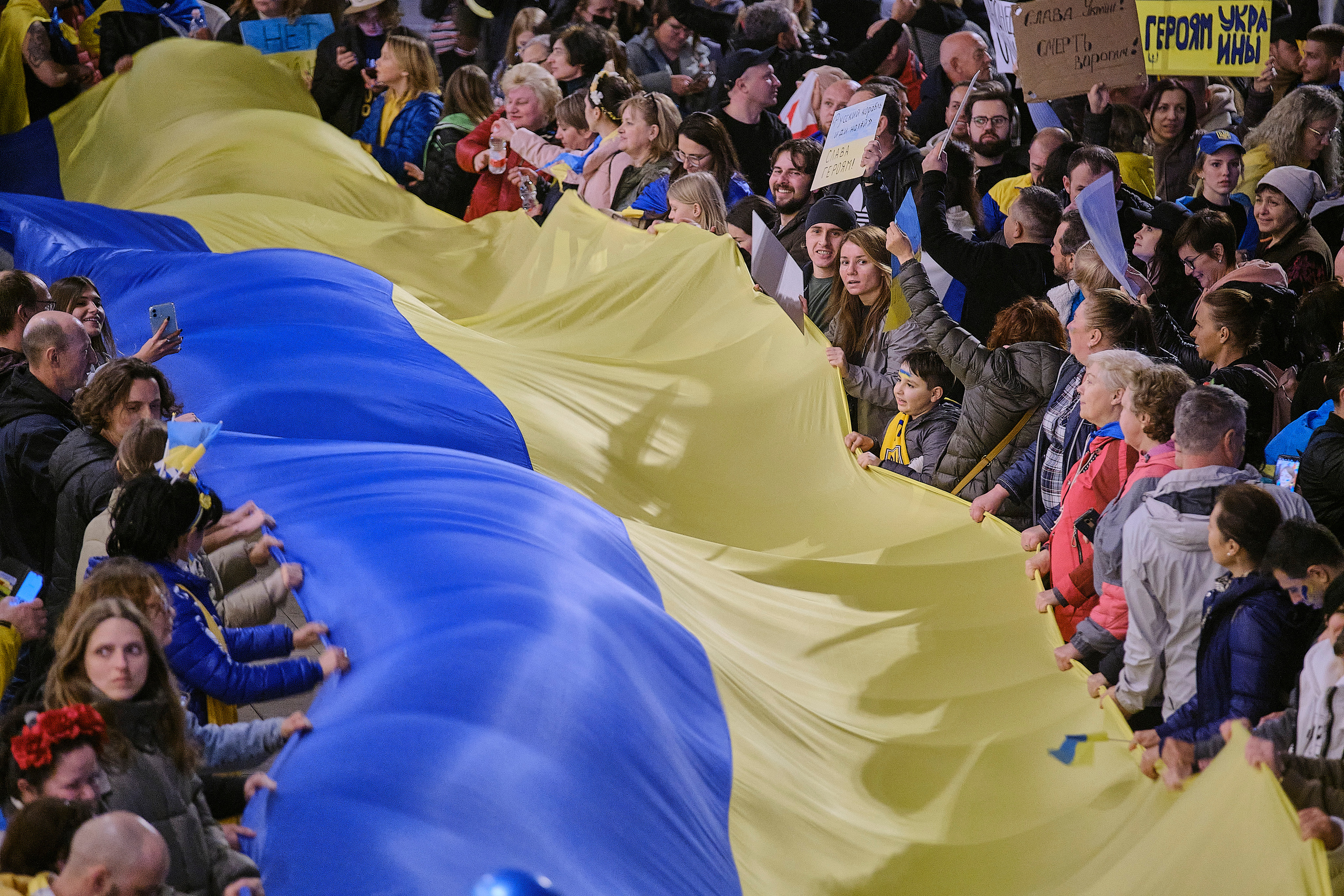 Special Report. Tel Aviv. Protest Against War. Middle East Photo Agency — Свадьбы, Бар и Бат-мицва, Брит, Театр, Магниты, Портреты