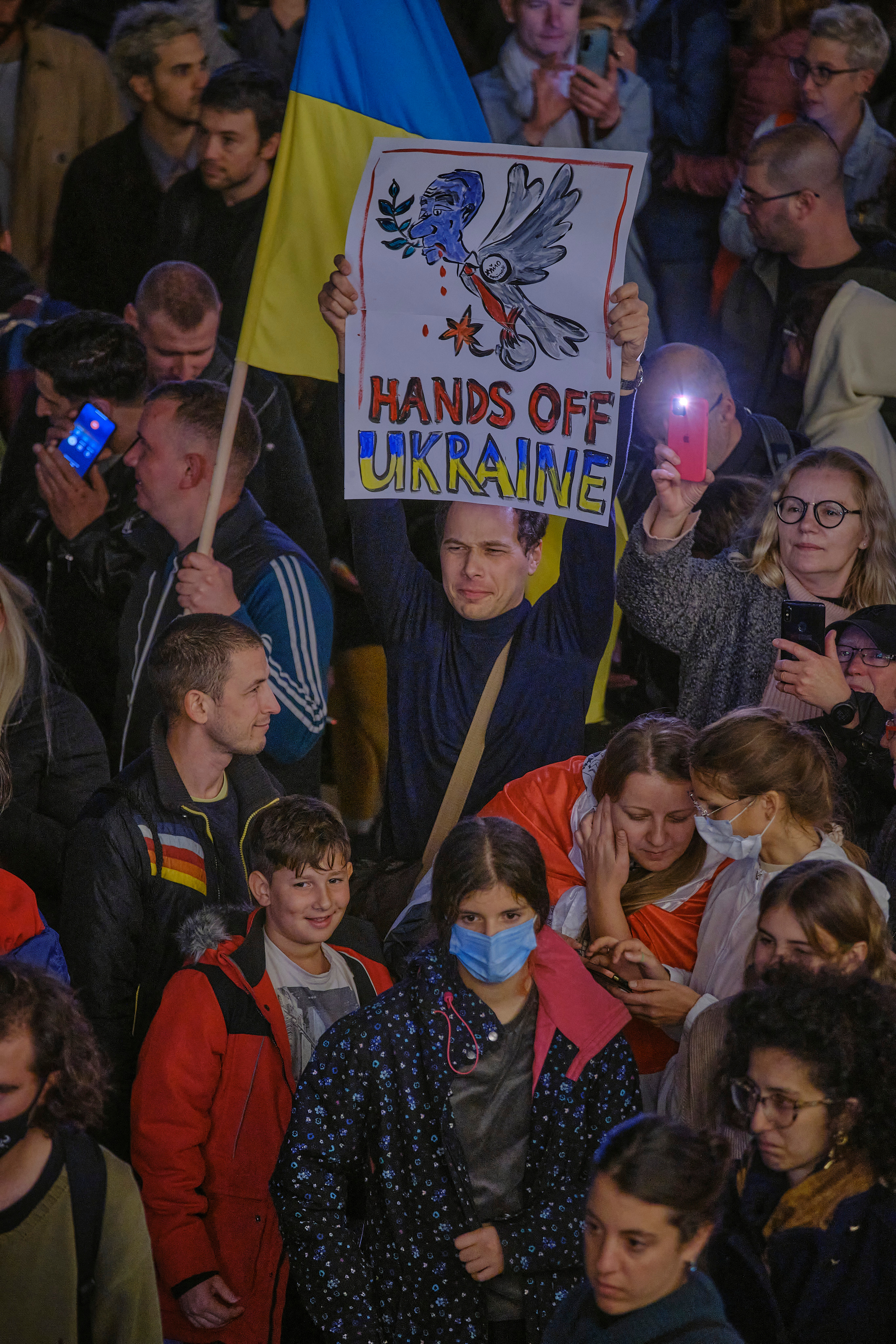 Special Report. Tel Aviv. Protest Against War. Middle East Photo Agency — Свадьбы, Бар и Бат-мицва, Брит, Театр, Магниты, Портреты