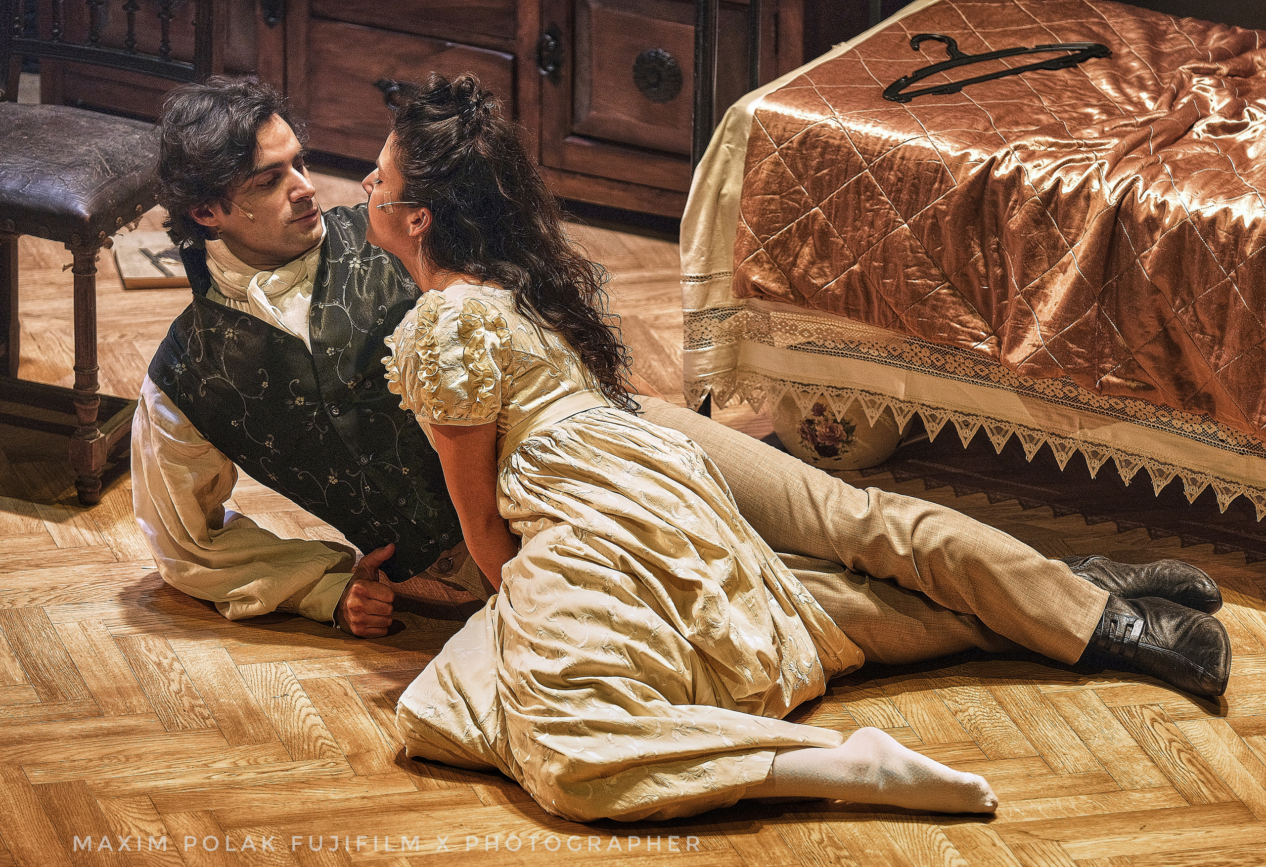 Theater Gesher. “Onegin. Comments”. Middle East Photo Agency — Weddings, Bar & Bat Mitzvahs, Brit Milah, Theater, Magnets, Portraits