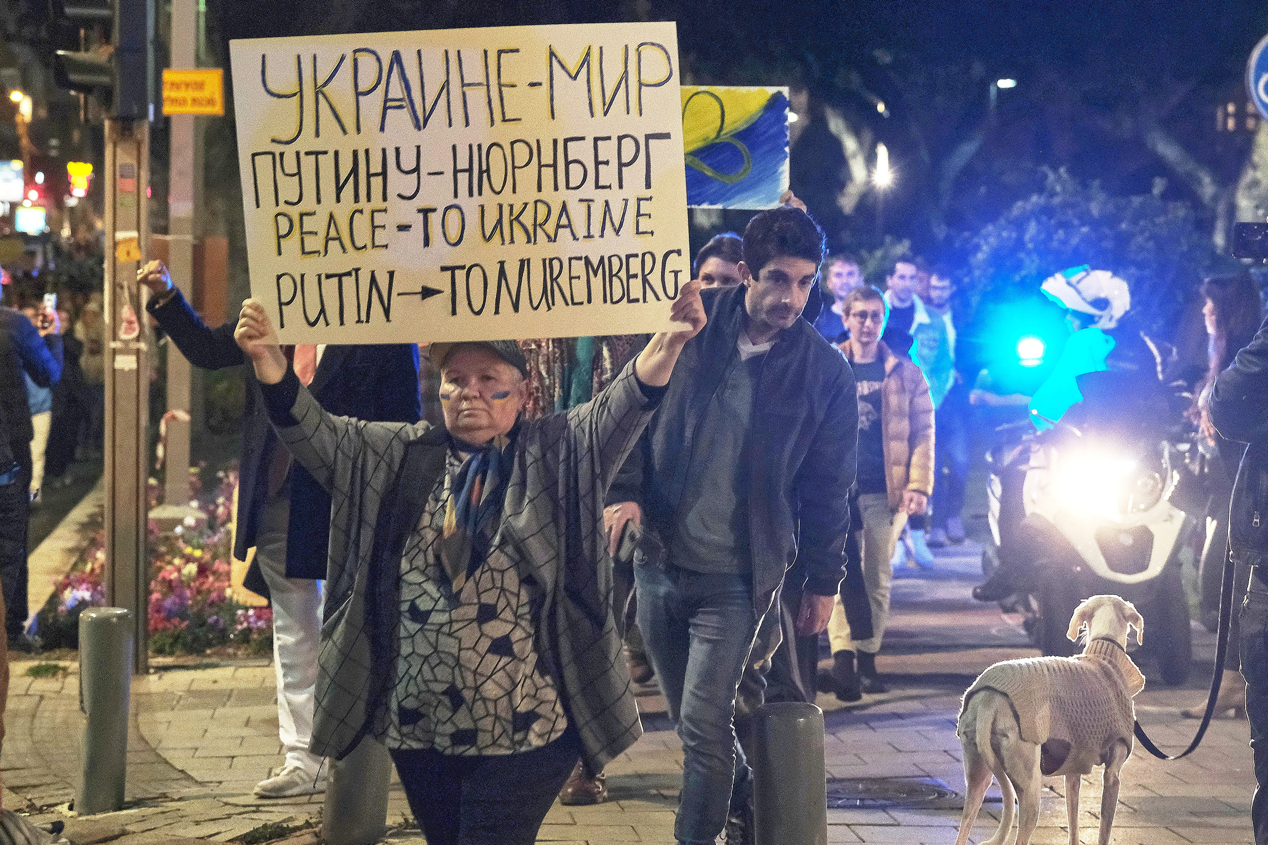 Special Report. Tel Aviv. Protest Against War. Middle East Photo Agency — Свадьбы, Бар и Бат-мицва, Брит, Театр, Магниты, Портреты