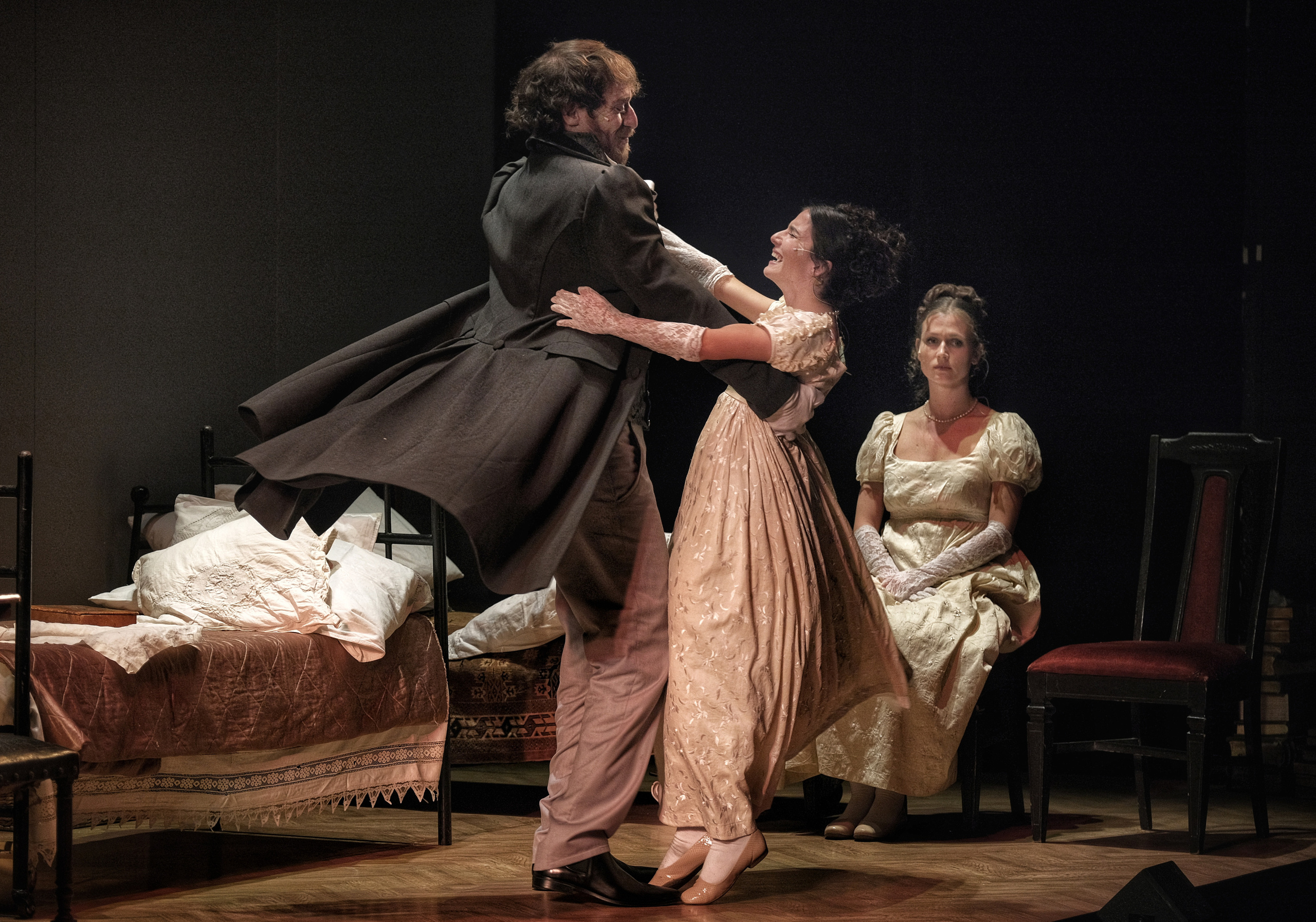 Theater Gesher. “Onegin. Comments”. Middle East Photo Agency — Weddings, Bar & Bat Mitzvahs, Brit Milah, Theater, Magnets, Portraits