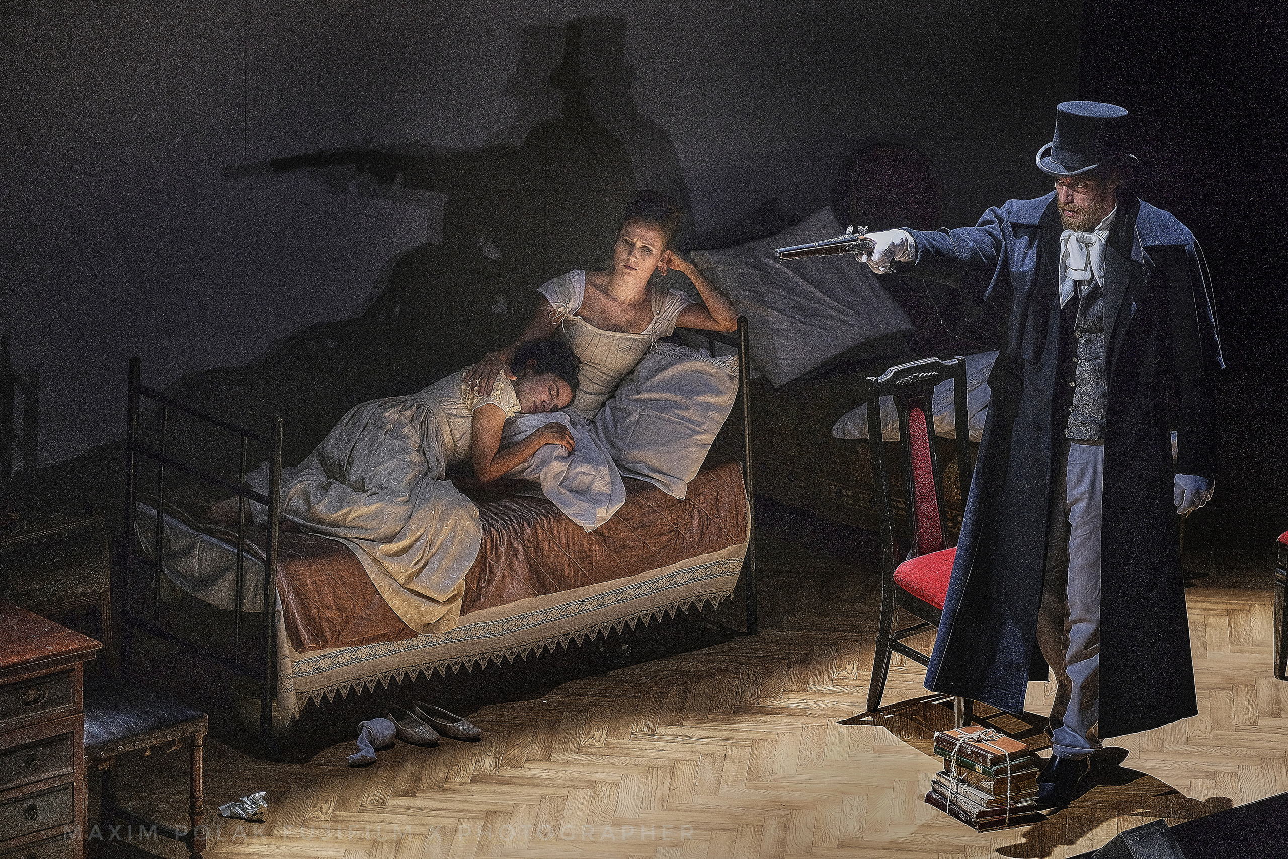 Theater Gesher. “Onegin. Comments”. Middle East Photo Agency — Weddings, Bar & Bat Mitzvahs, Brit Milah, Theater, Magnets, Portraits