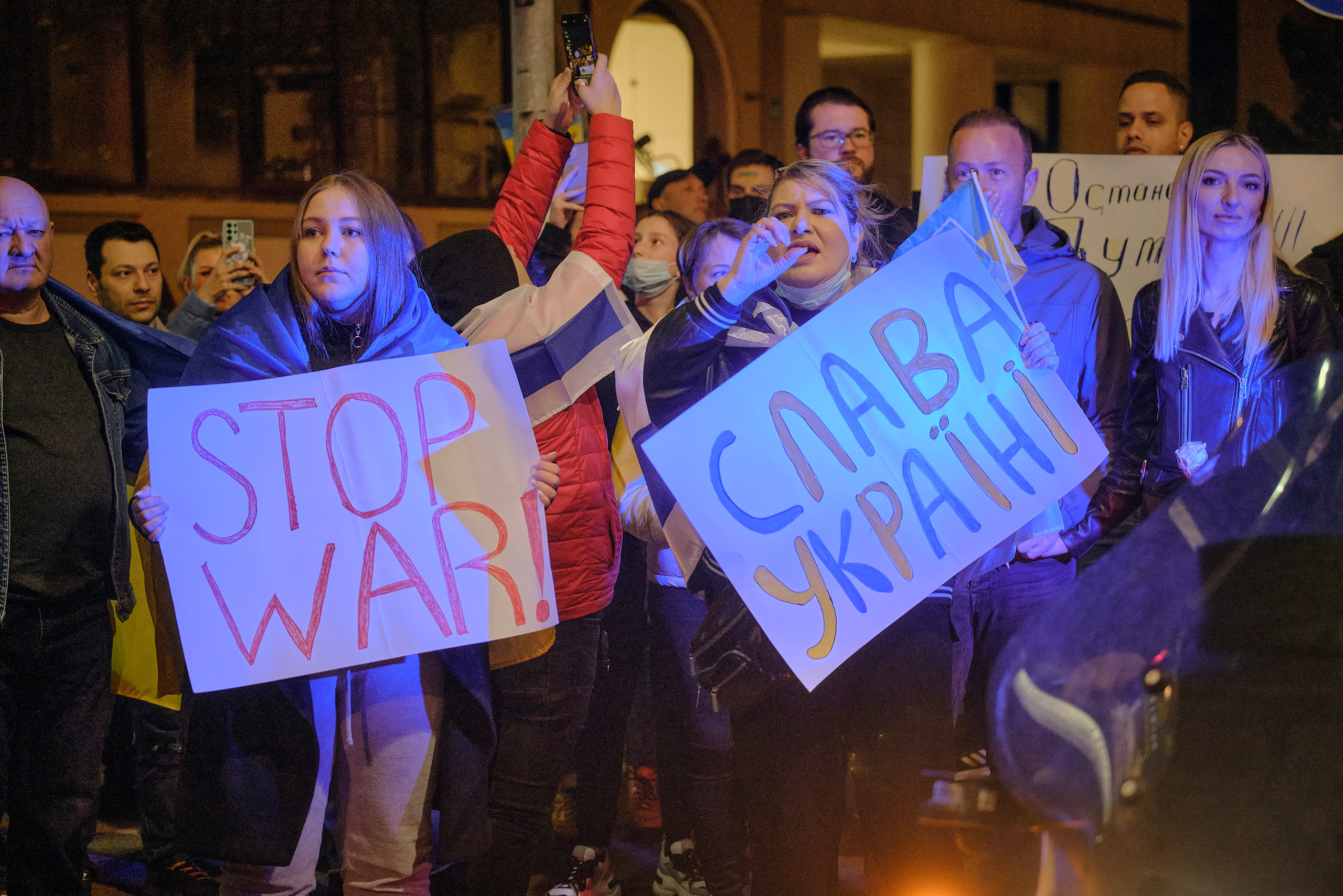 Special Report. Tel Aviv. Protest Against War. Middle East Photo Agency — Свадьбы, Бар и Бат-мицва, Брит, Театр, Магниты, Портреты