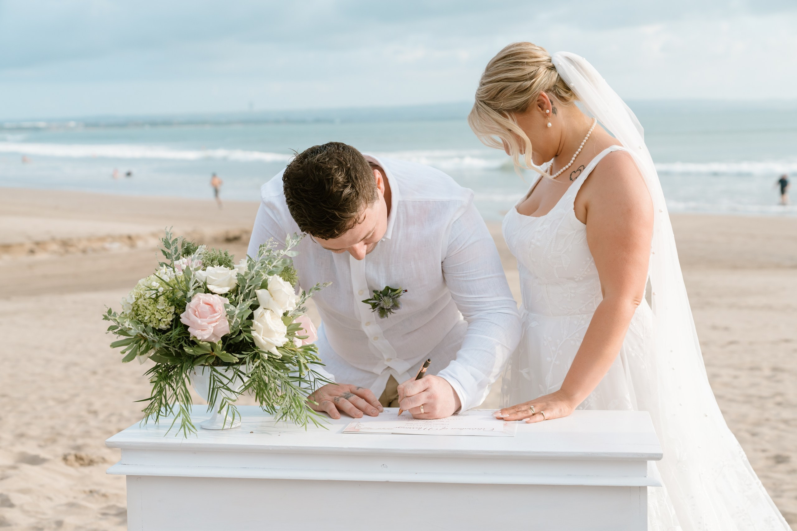 Ethan & Alyshia. Female Photographer in Bali
