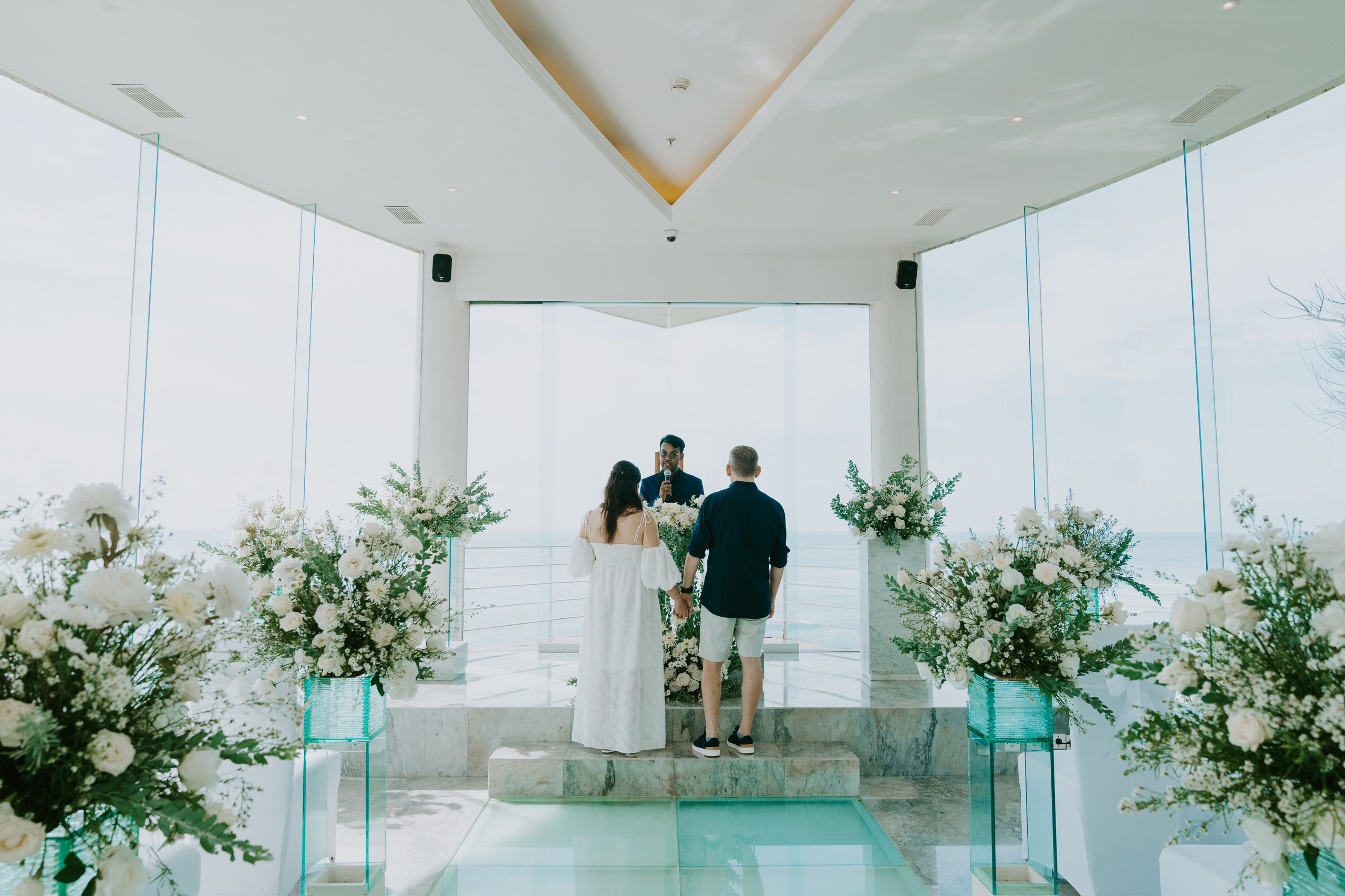 BOGLARKA & STEFFAN. Female Photographer in Bali