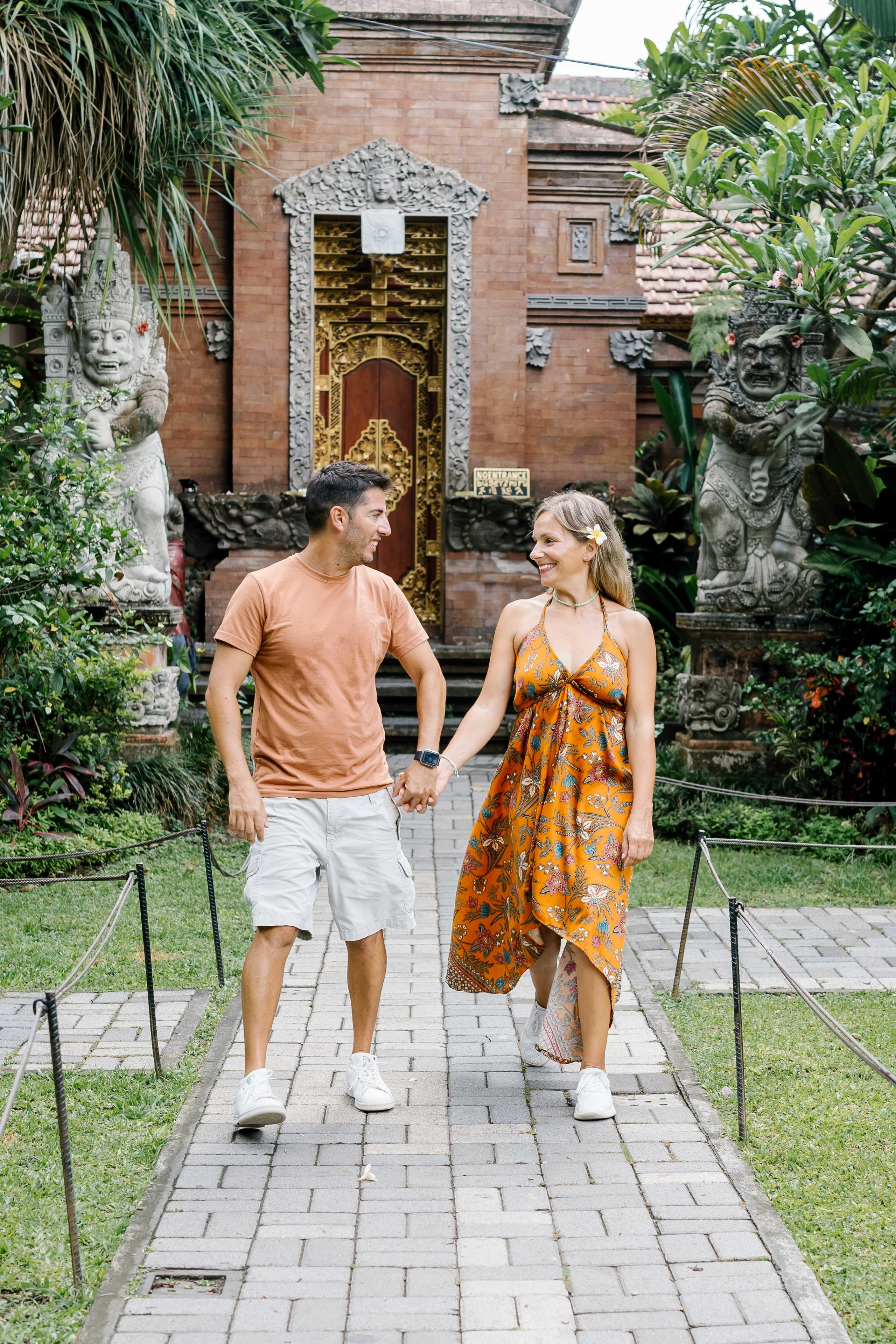 Honeymoon Photoshoot in bali. Female Photographer in Bali